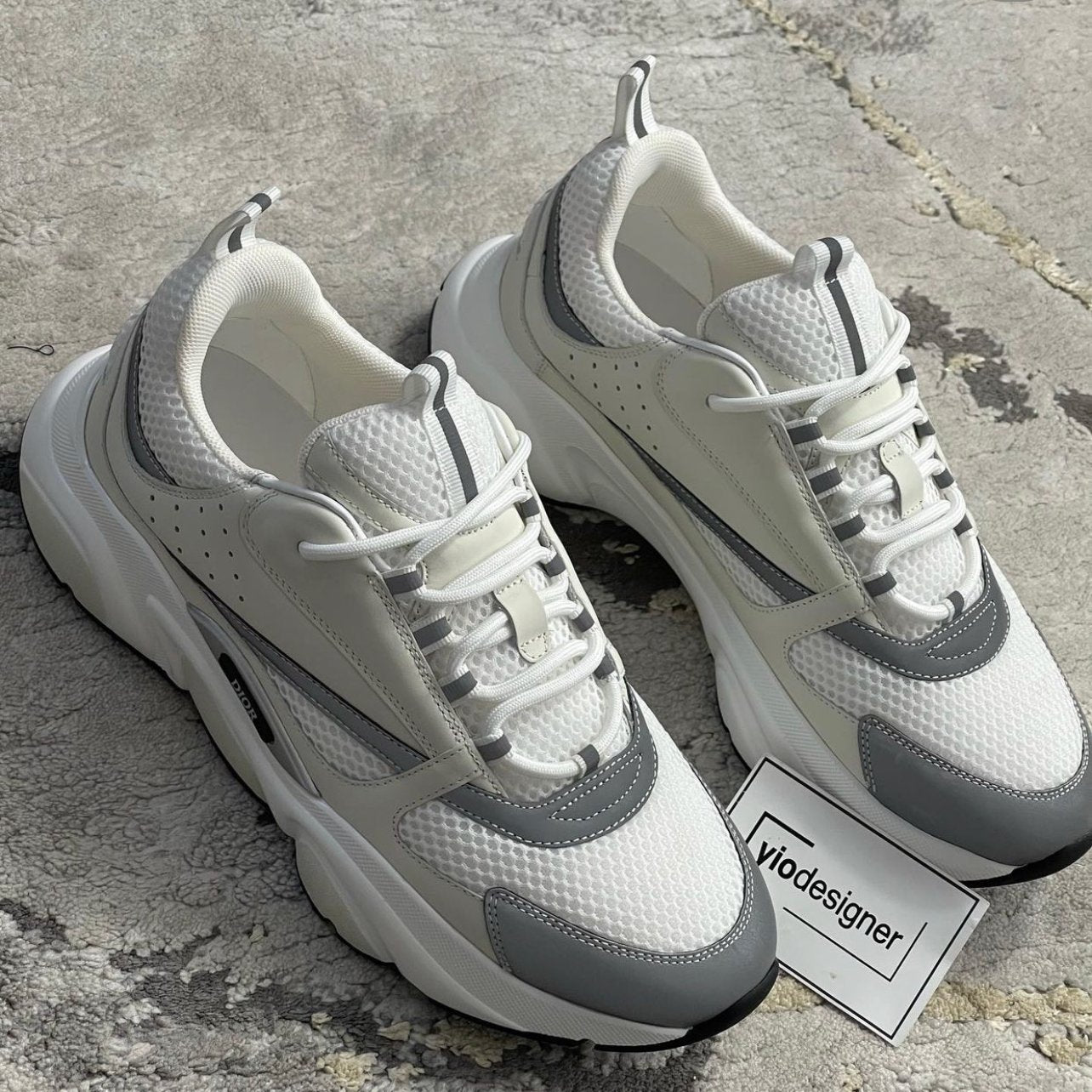 Dior | Dior b22 | Size 11 | Lifestyle Shot | yiodesigner.co.uk