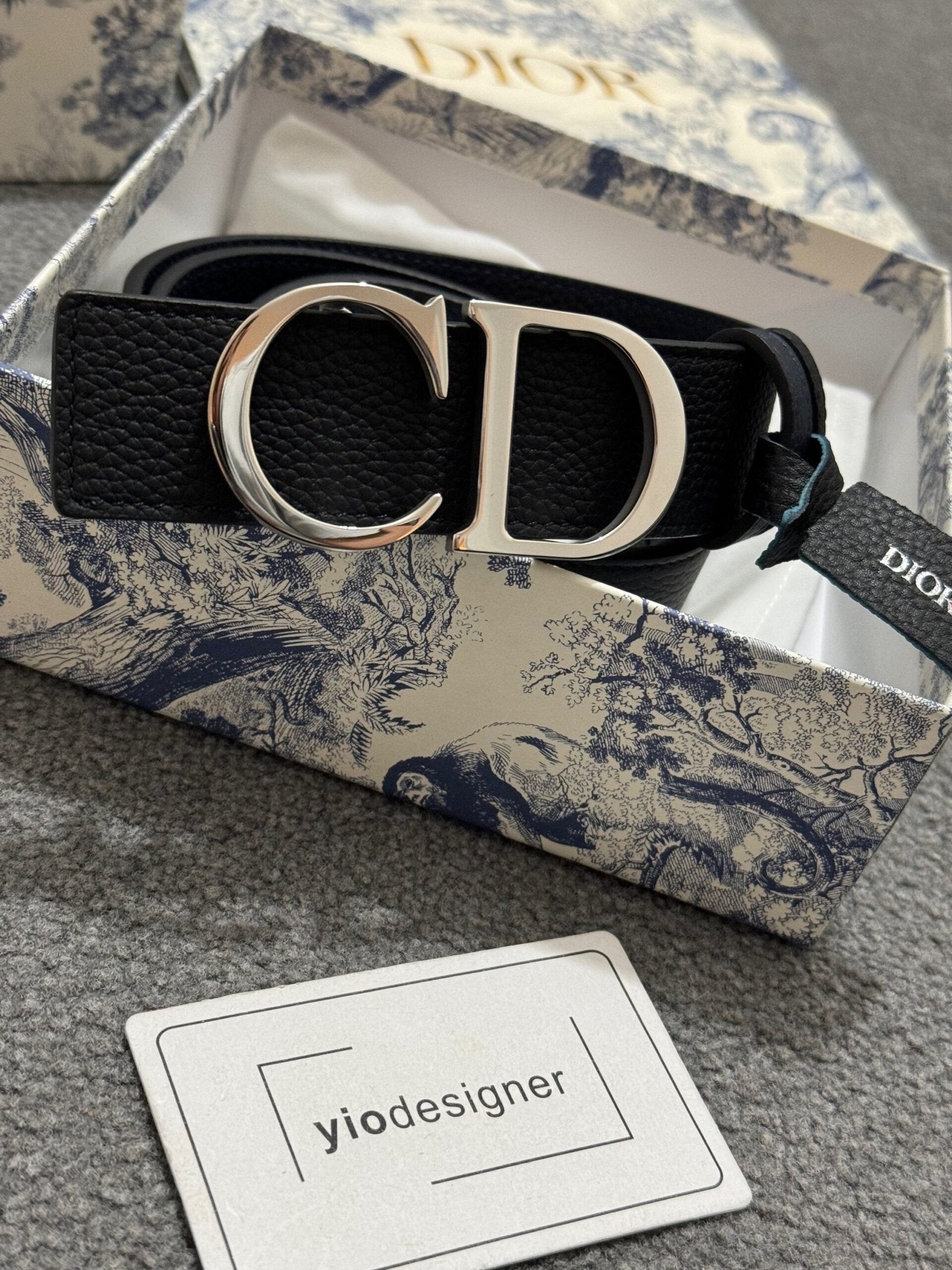 Dior | Dior belt | Size 95 | Back View | yiodesigner.co.uk