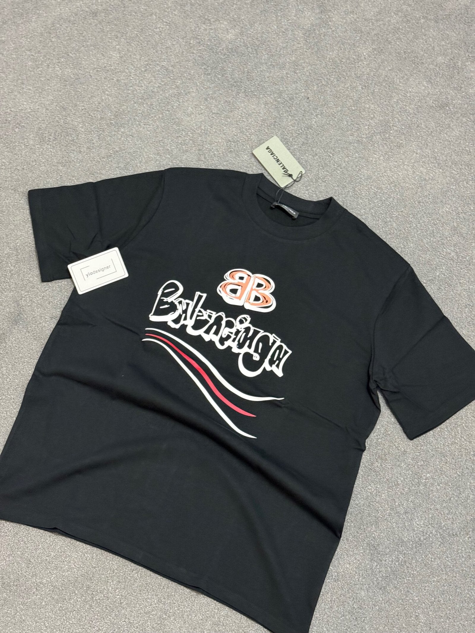 Balenciaga | Balenciaga t-shirt | Label View | yiodesigner.co.uk