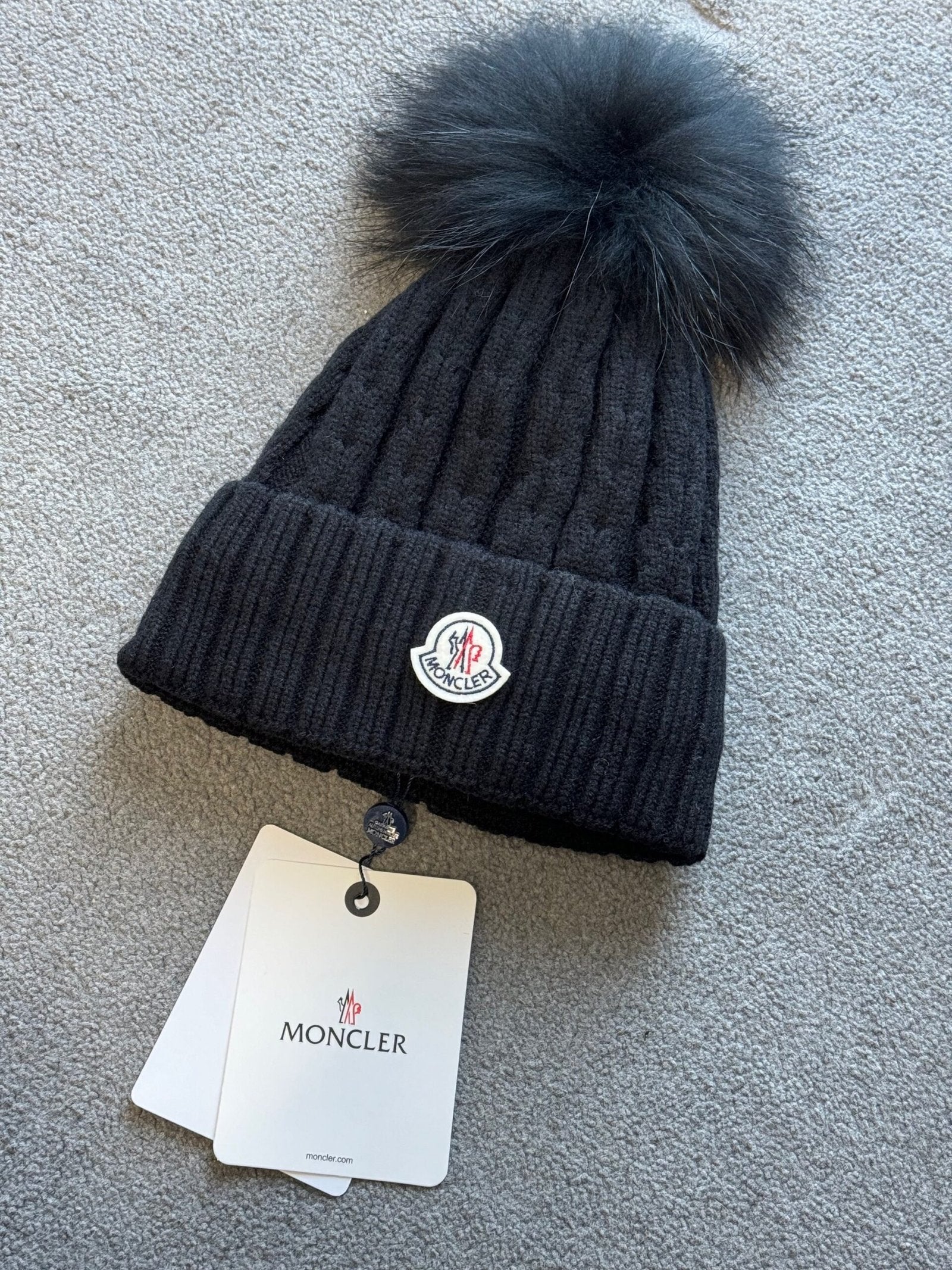 Moncler | Moncler hat | Front View | yiodesigner.co.uk