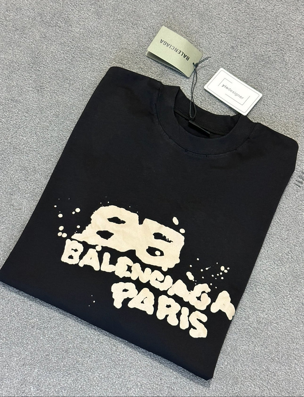 Balenciaga | Balenciaga t-shirt oversize | Back View | yiodesigner.co.uk
