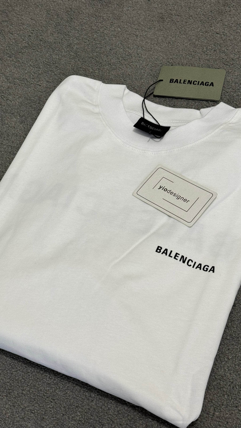 Balenciaga | Balenciaga t-shirt (oversized ) | Side View | yiodesigner.co.uk