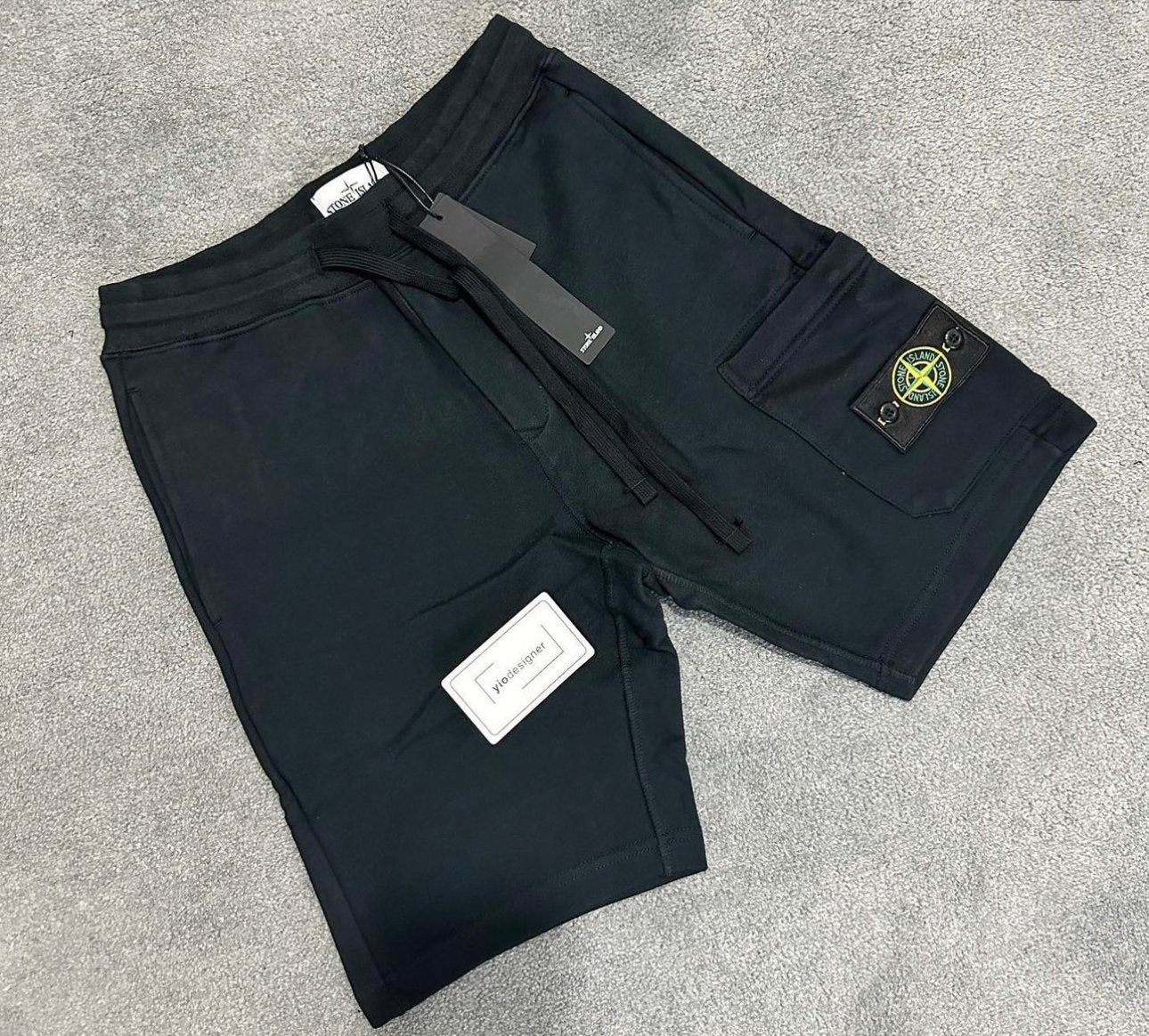 Stone Island | Stone island short black | Size XXL | yiodesigner.co.uk