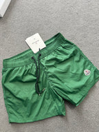 Moncler | Moncler short | Size M | yiodesigner.co.uk