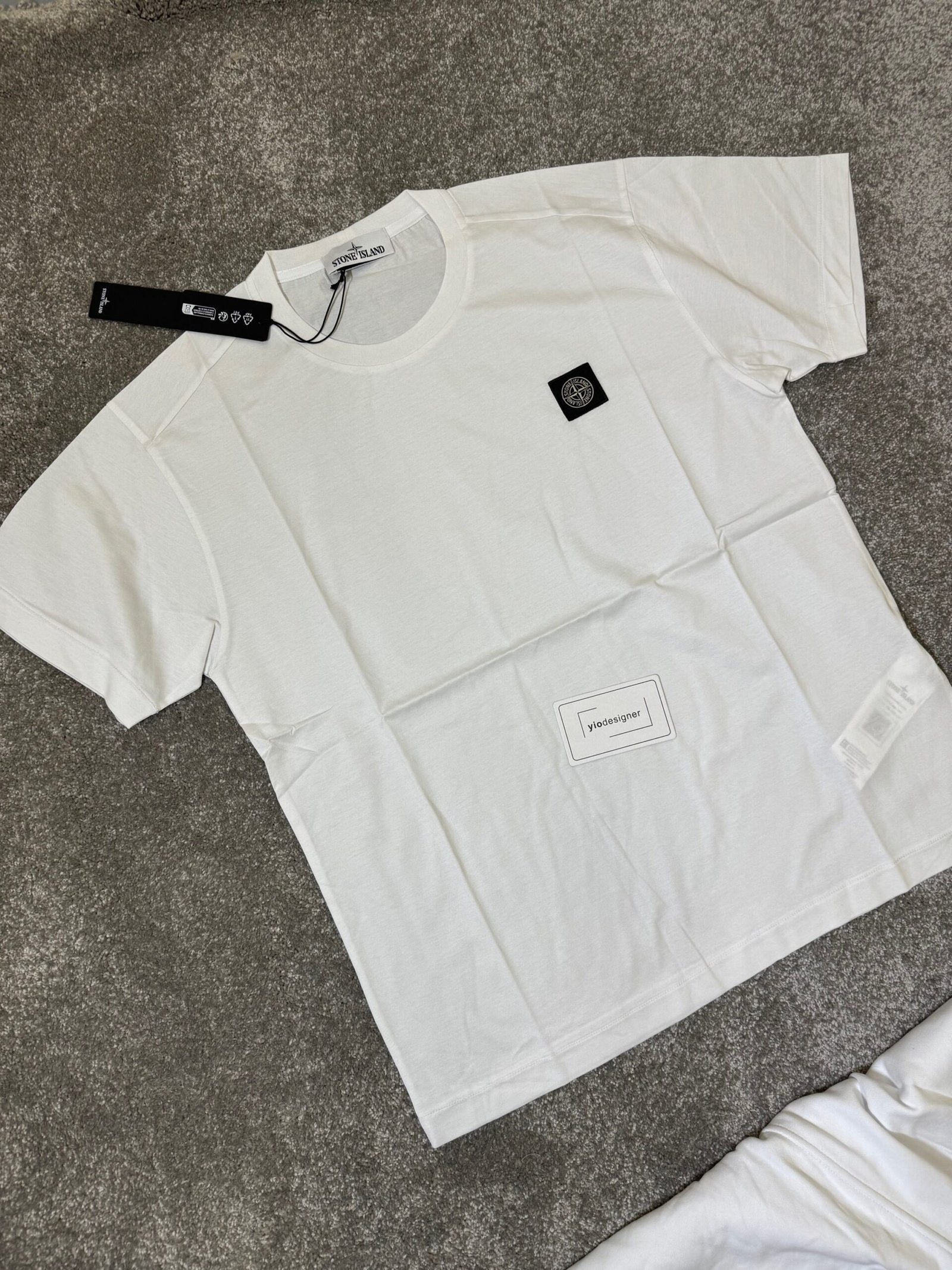 Stone Island | Stone island t-shirt white | Size XL | yiodesigner.co.uk