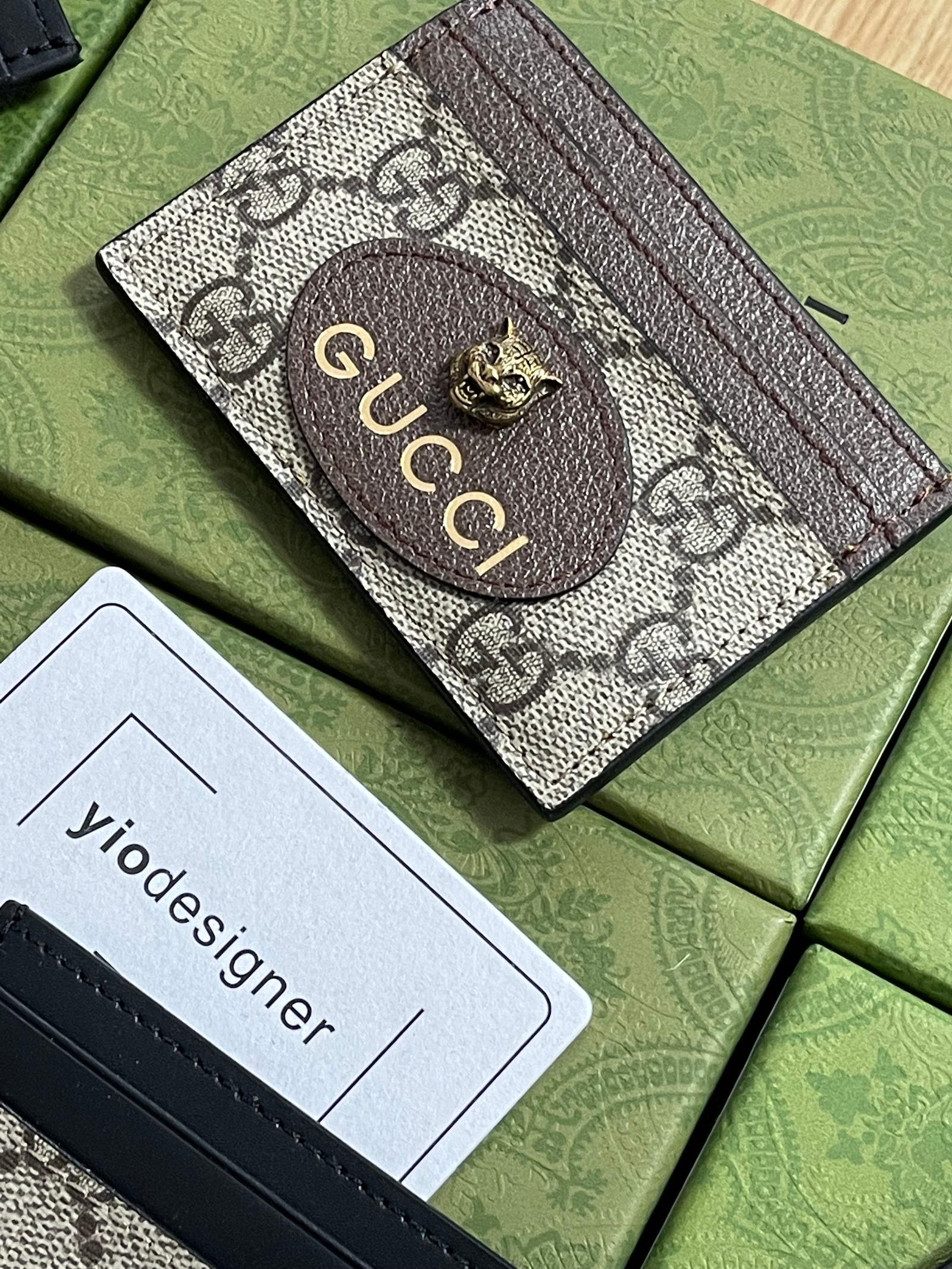 Gucci | Gucci card holders | Front View | yiodesigner.co.uk