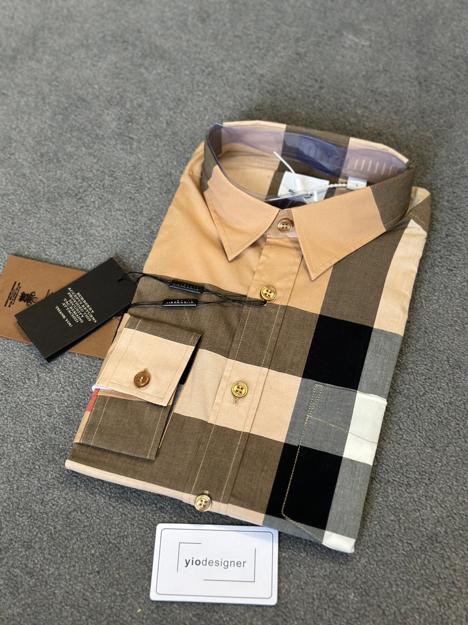 Burberry | Burberry shirt | Close-Up | yiodesigner.co.uk