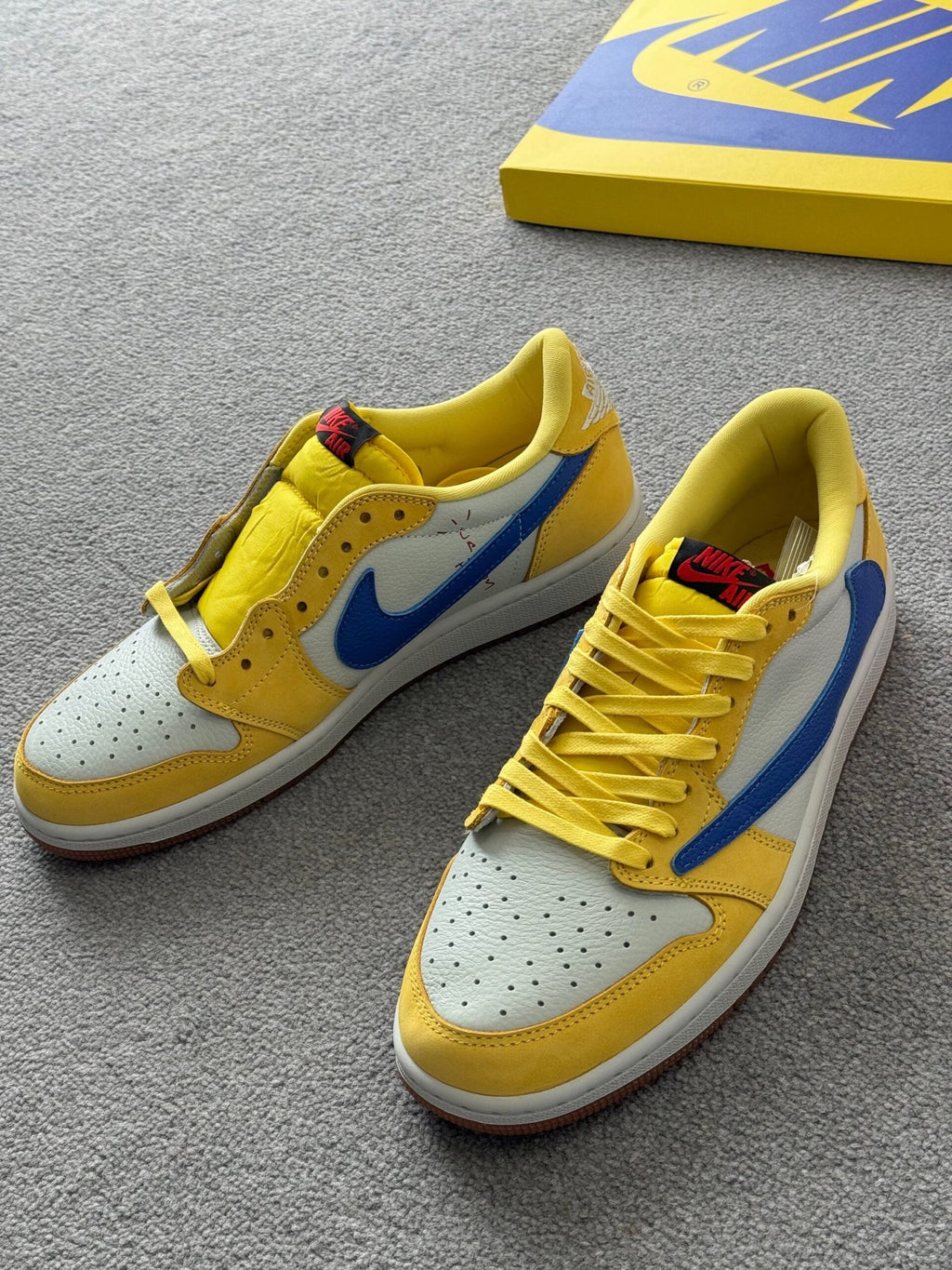 Travis Scott | TRAVIS SCOTT | Side View | yiodesigner.co.uk