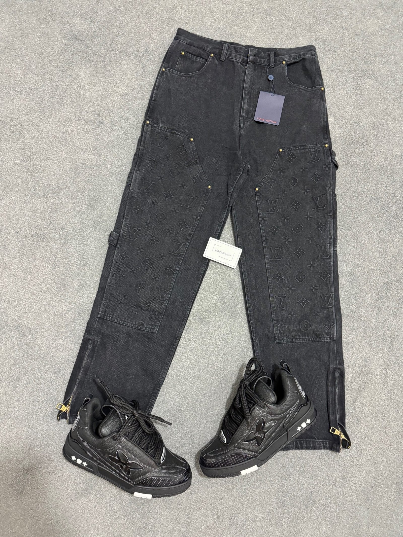 Louis Vuitton | Lv jeans | Size 30 | Front View | yiodesigner.co.uk