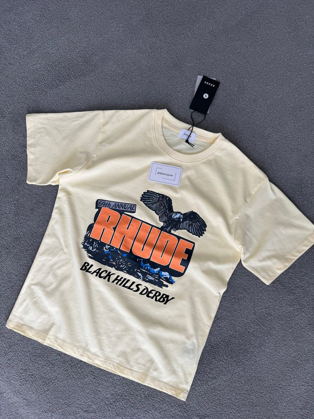 Rhude | Rhude t-shirt | Size L | Side View | yiodesigner.co.uk