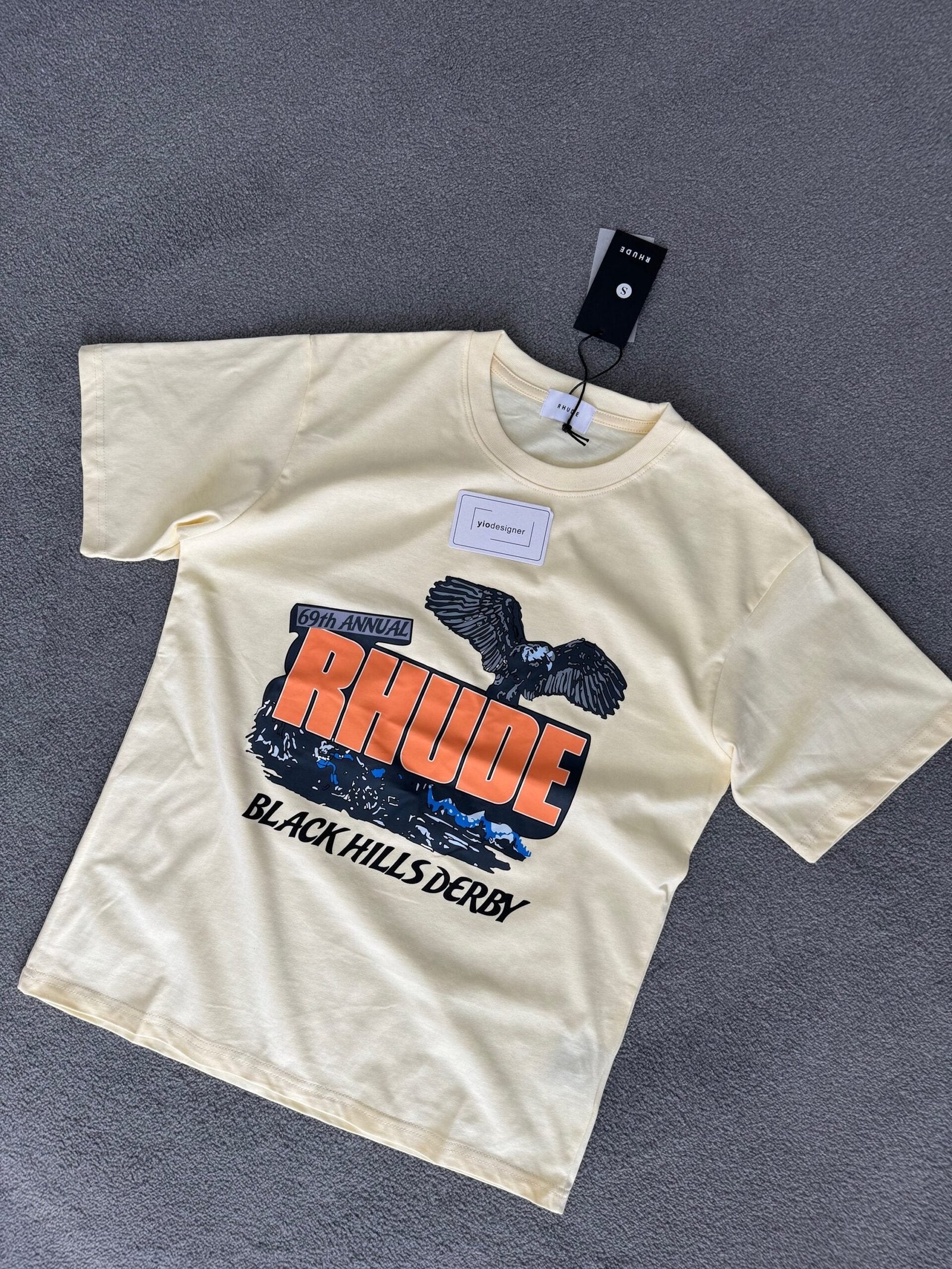 Rhude | Rhude t-shirt | Size L | Side View | yiodesigner.co.uk