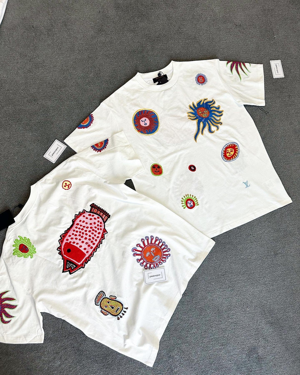 Louis Vuitton | Lv t-shirt (oversize) | Size XL | Detail Shot | yiodesigner.co.uk