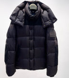 Burberry | Burberry coat | Size XL | Close-Up | yiodesigner.co.uk