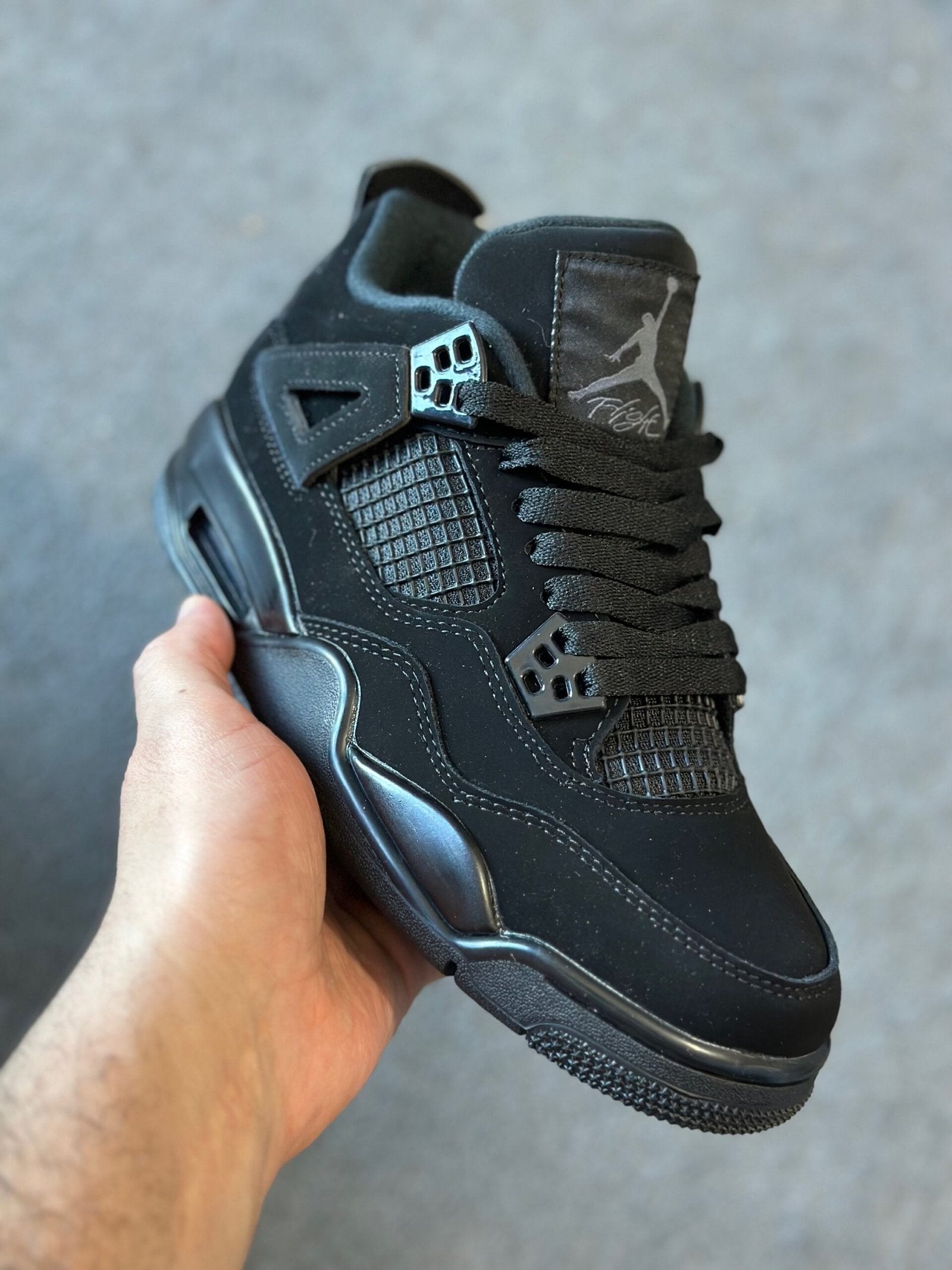 Jordan | Jordan 4 black cat | Back View | yiodesigner.co.uk