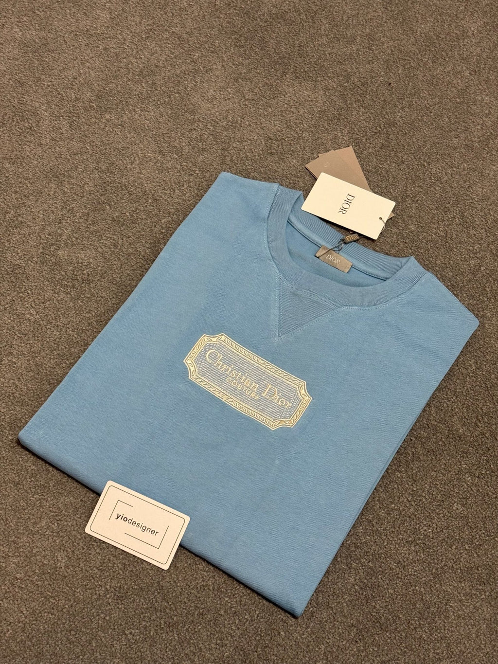 Dior | Dior T-shirt | Side View | yiodesigner.co.uk