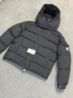 Moncler | Moncler coat | Size 5 | Close-Up | yiodesigner.co.uk