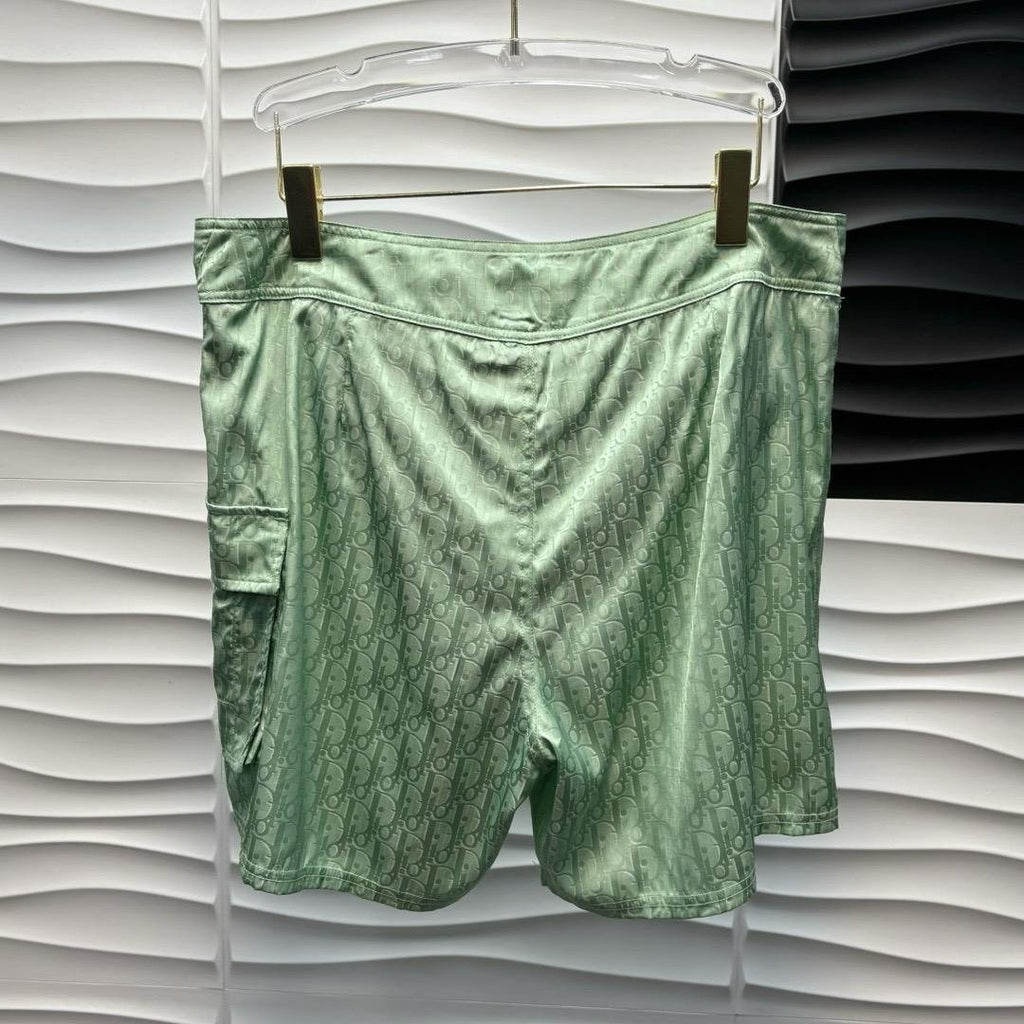 Dior | Dior short | Close-Up | yiodesigner.co.uk