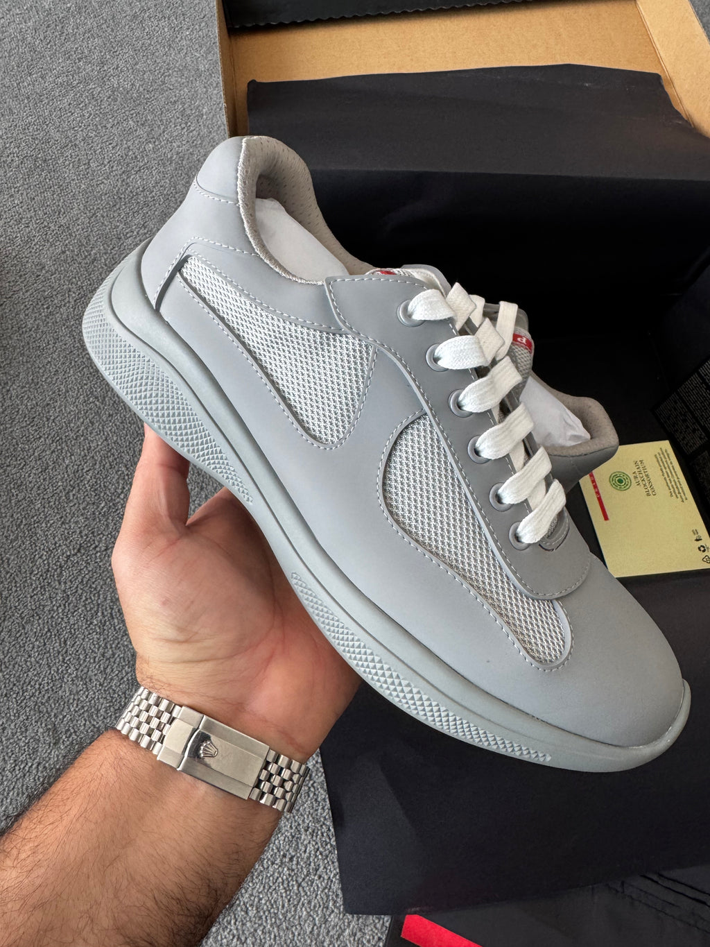 Prada sneaker grey