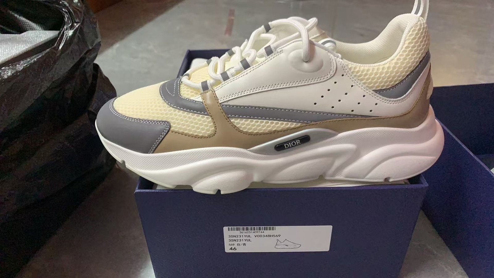 Dior | Dior b22 | Size 10 | yiodesigner.co.uk