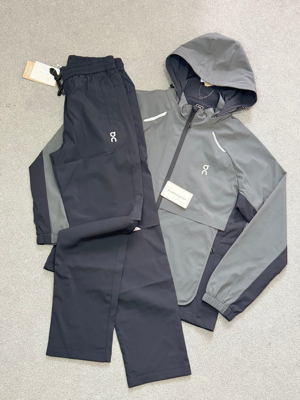 On Cloud tracksuit