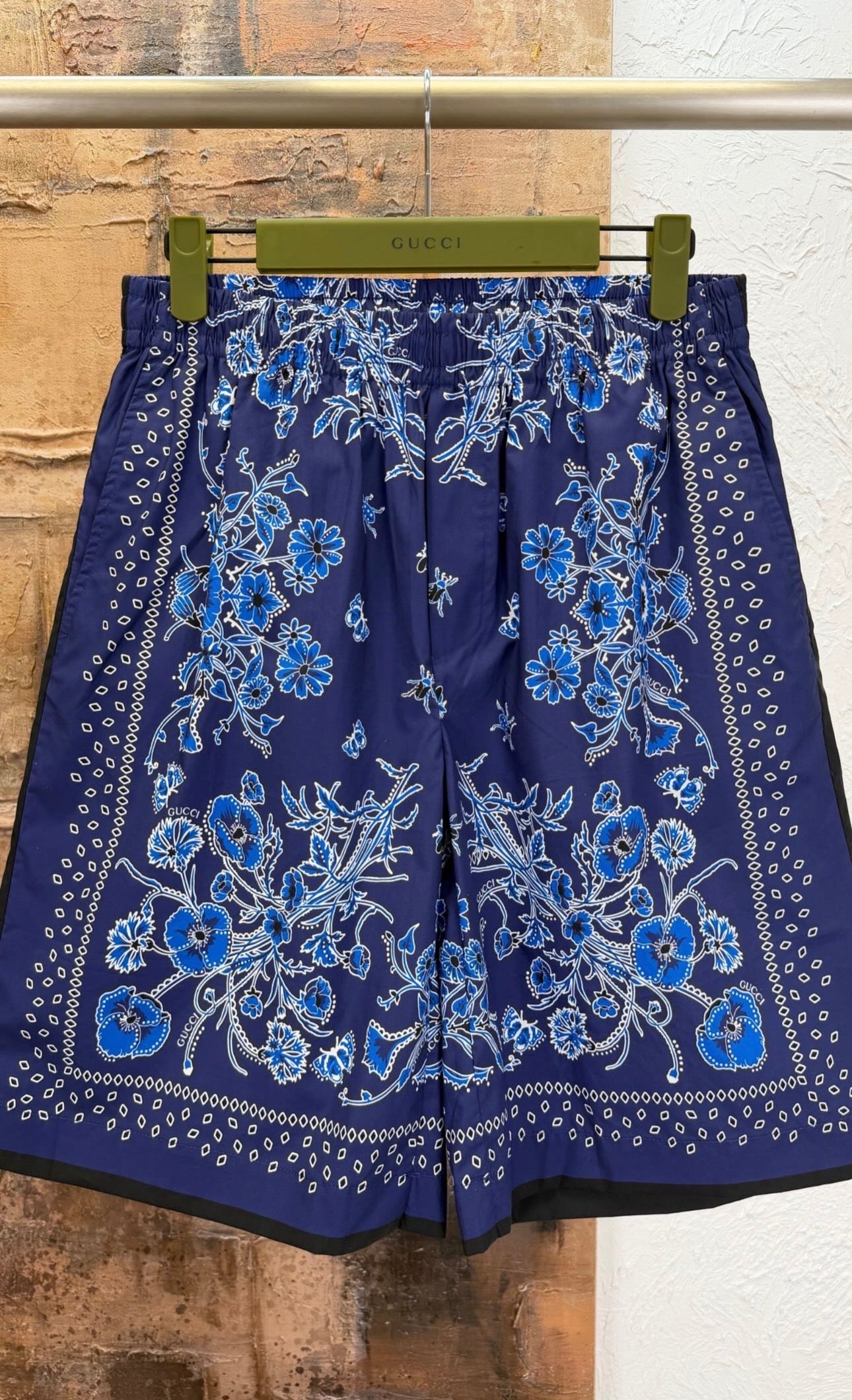 Gucci set (shirt and short)