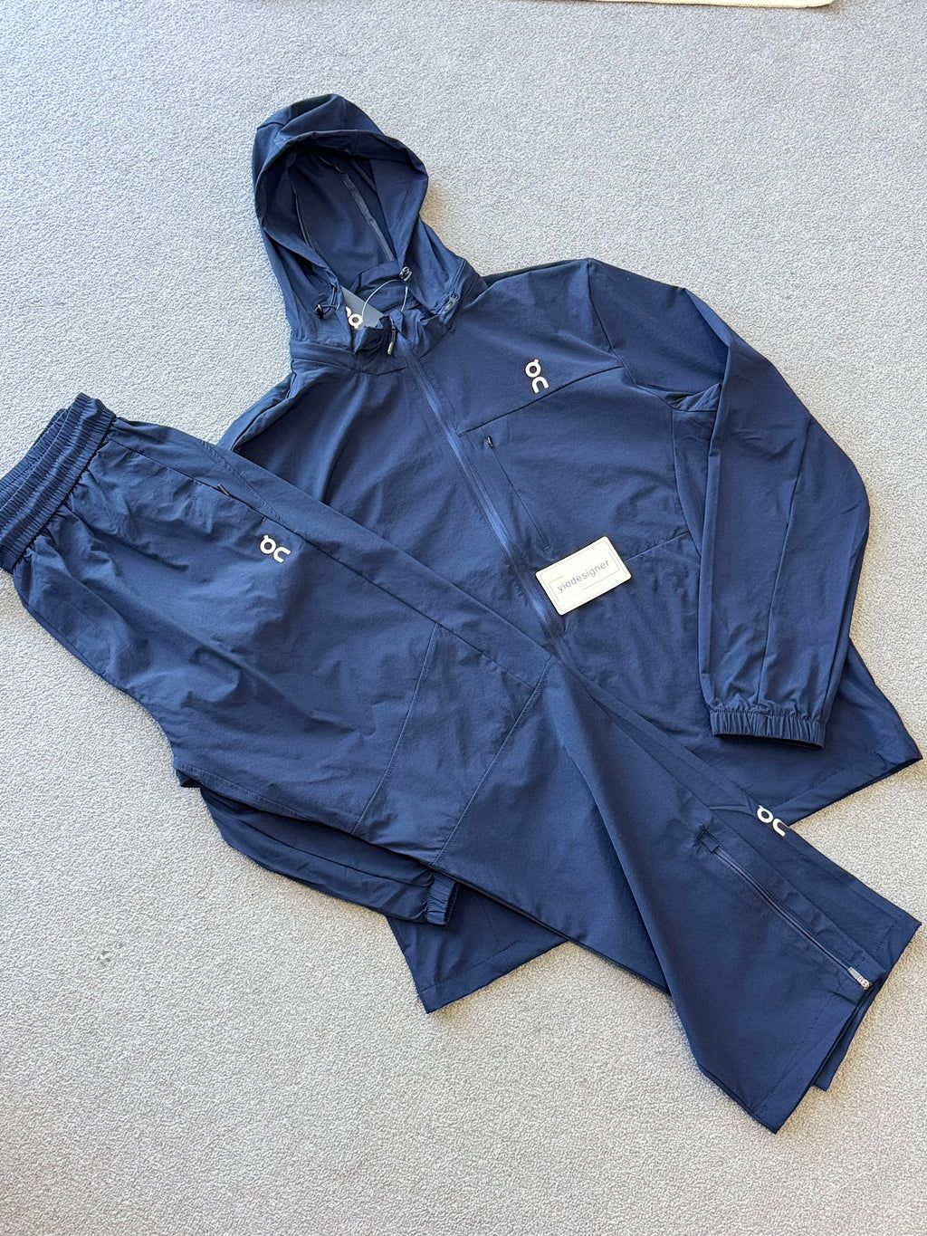 On Cloud tracksuit
