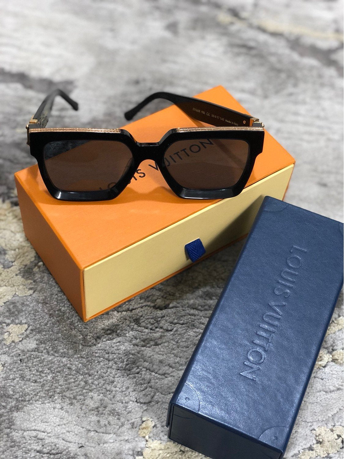 Louis Vuitton | Louis Vuitton sunglasses | Front View | yiodesigner.co.uk