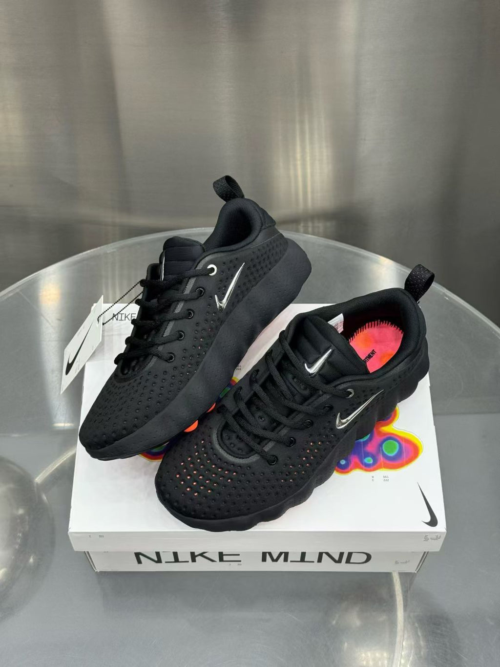 Nike mind 002 black