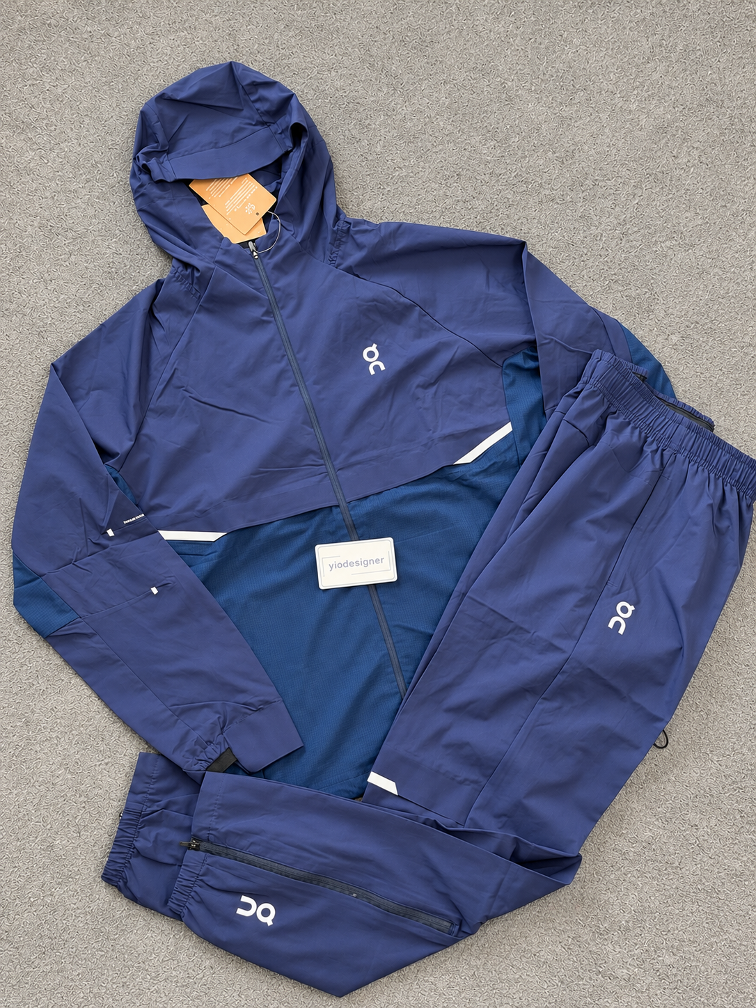 On Cloud tracksuit Navy Bleu