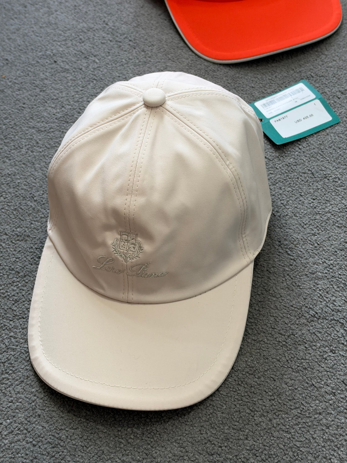 Loropiana cap