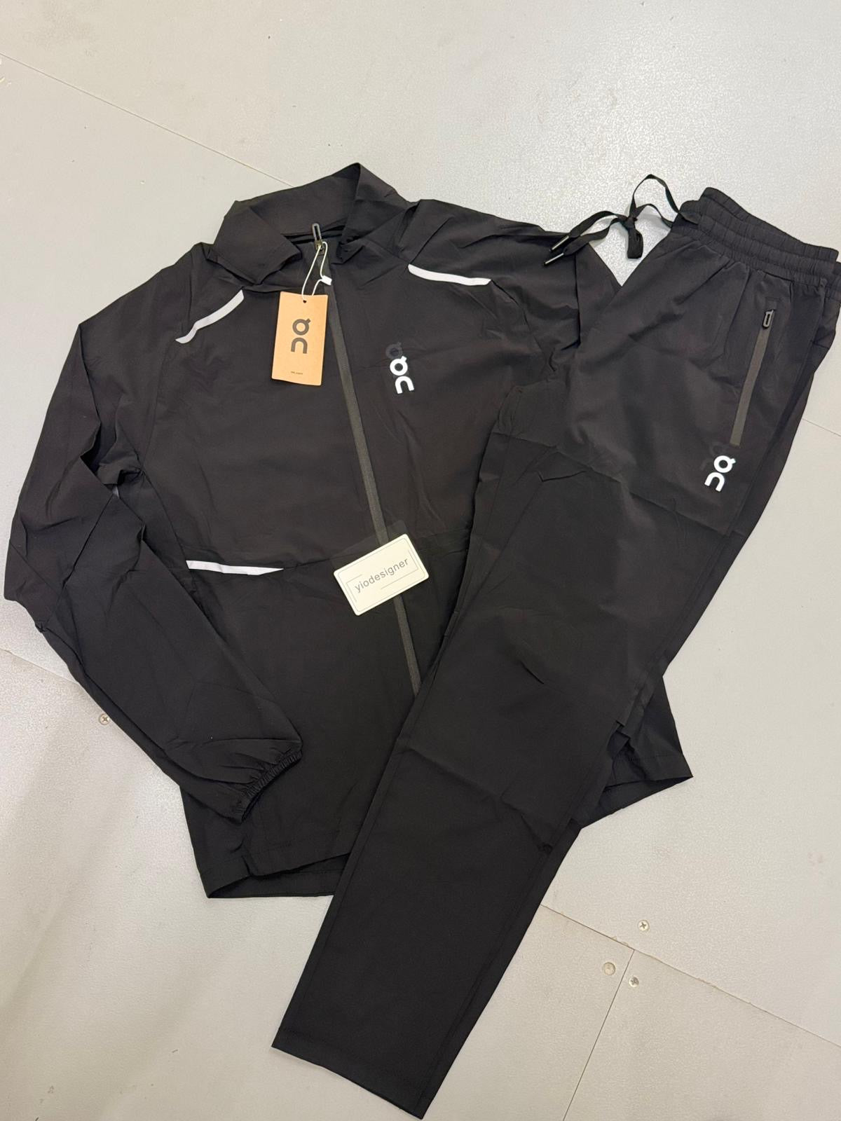On Cloud tracksuit