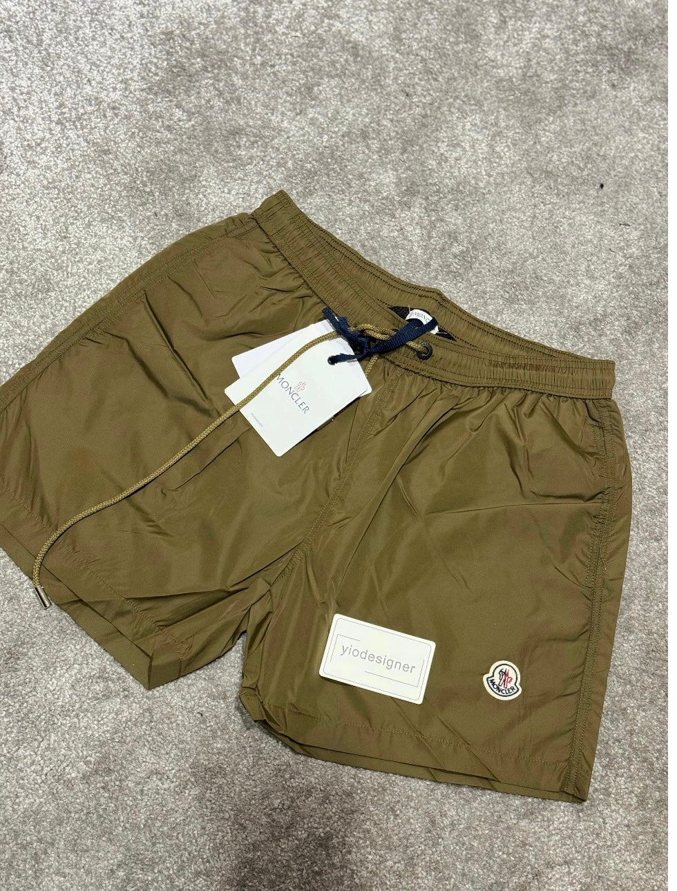 Moncler short