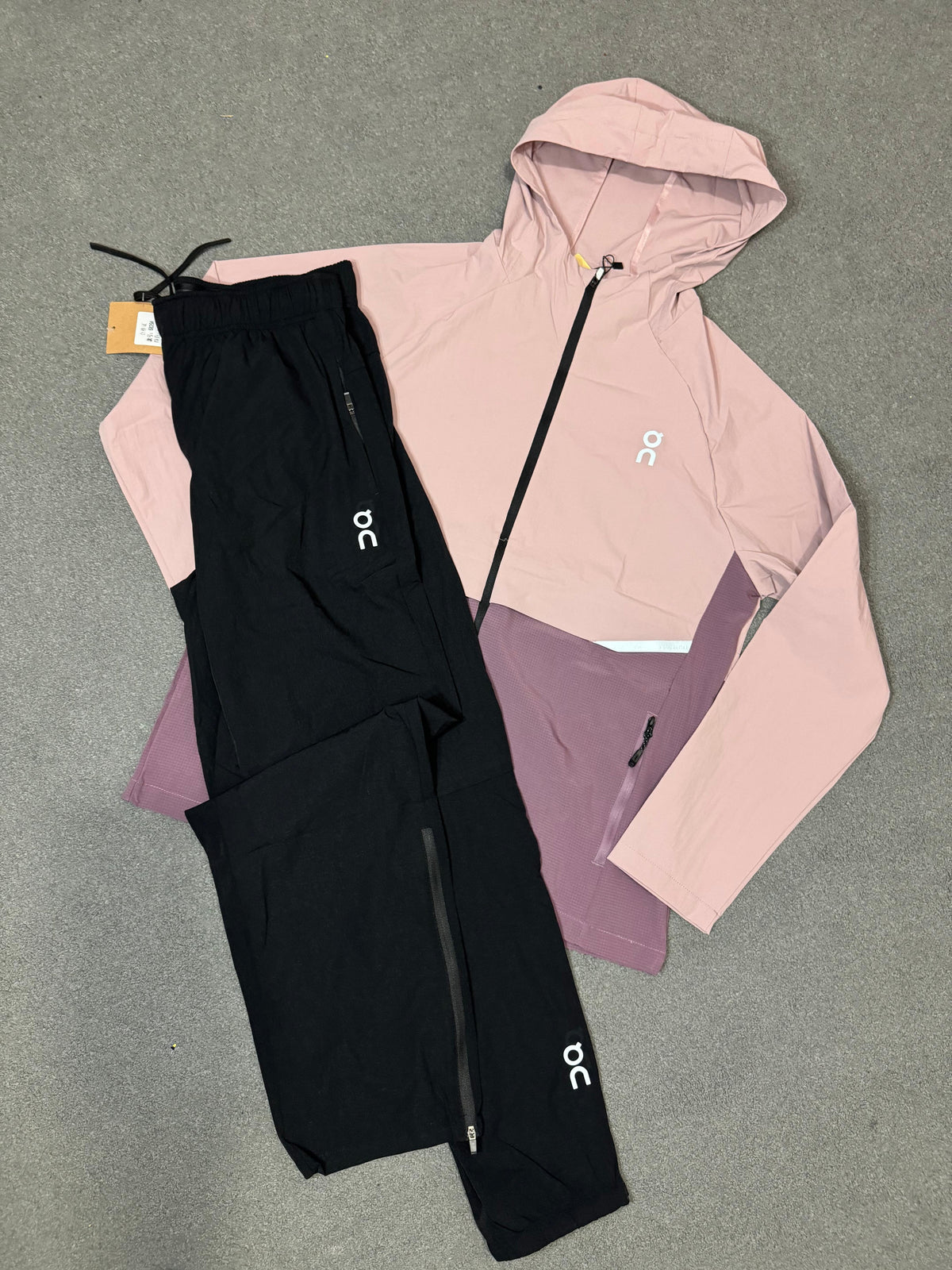 On Cloud tracksuit