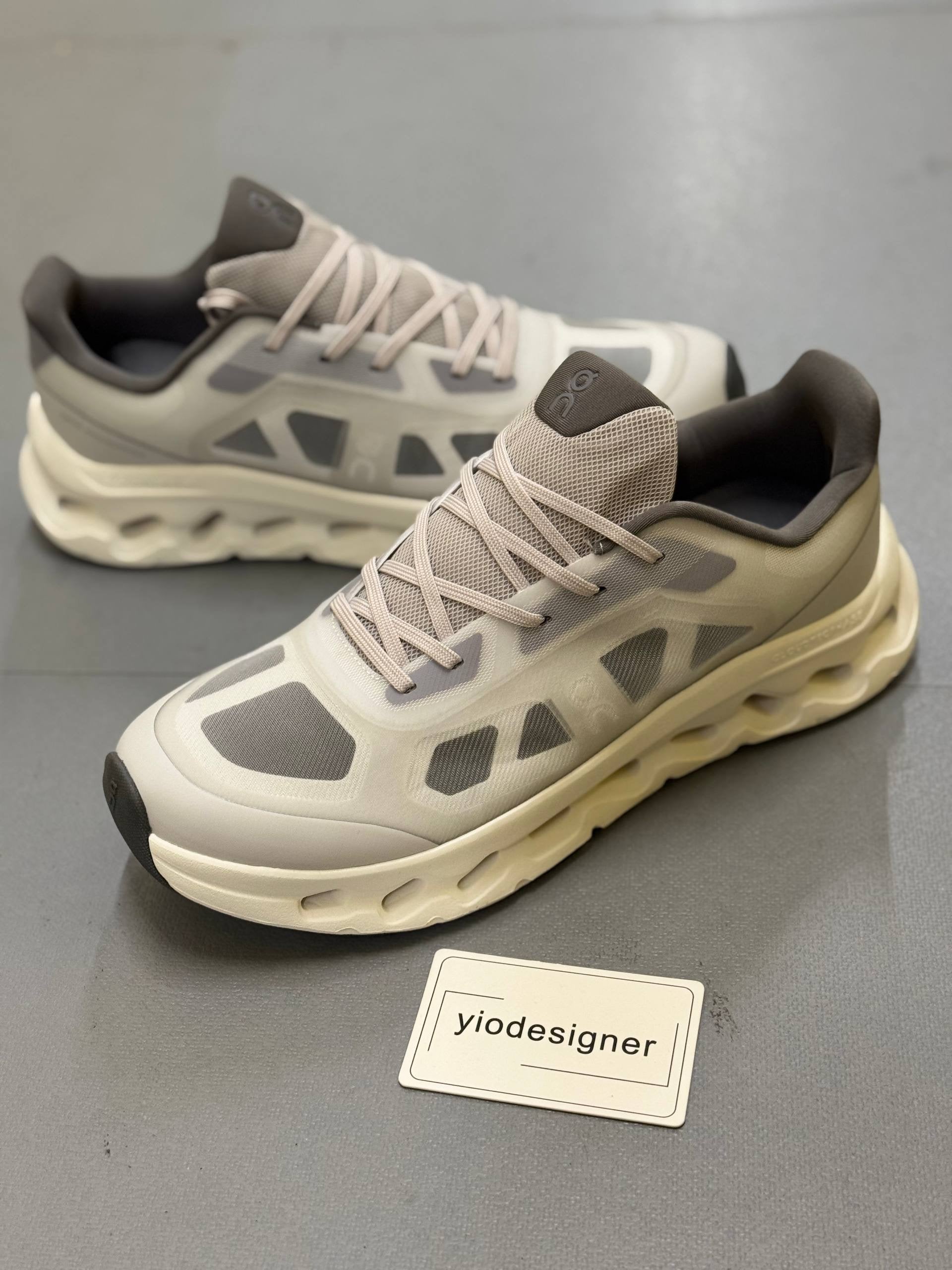 On Cloudtilt Remix sneaker Alloy | Ivory