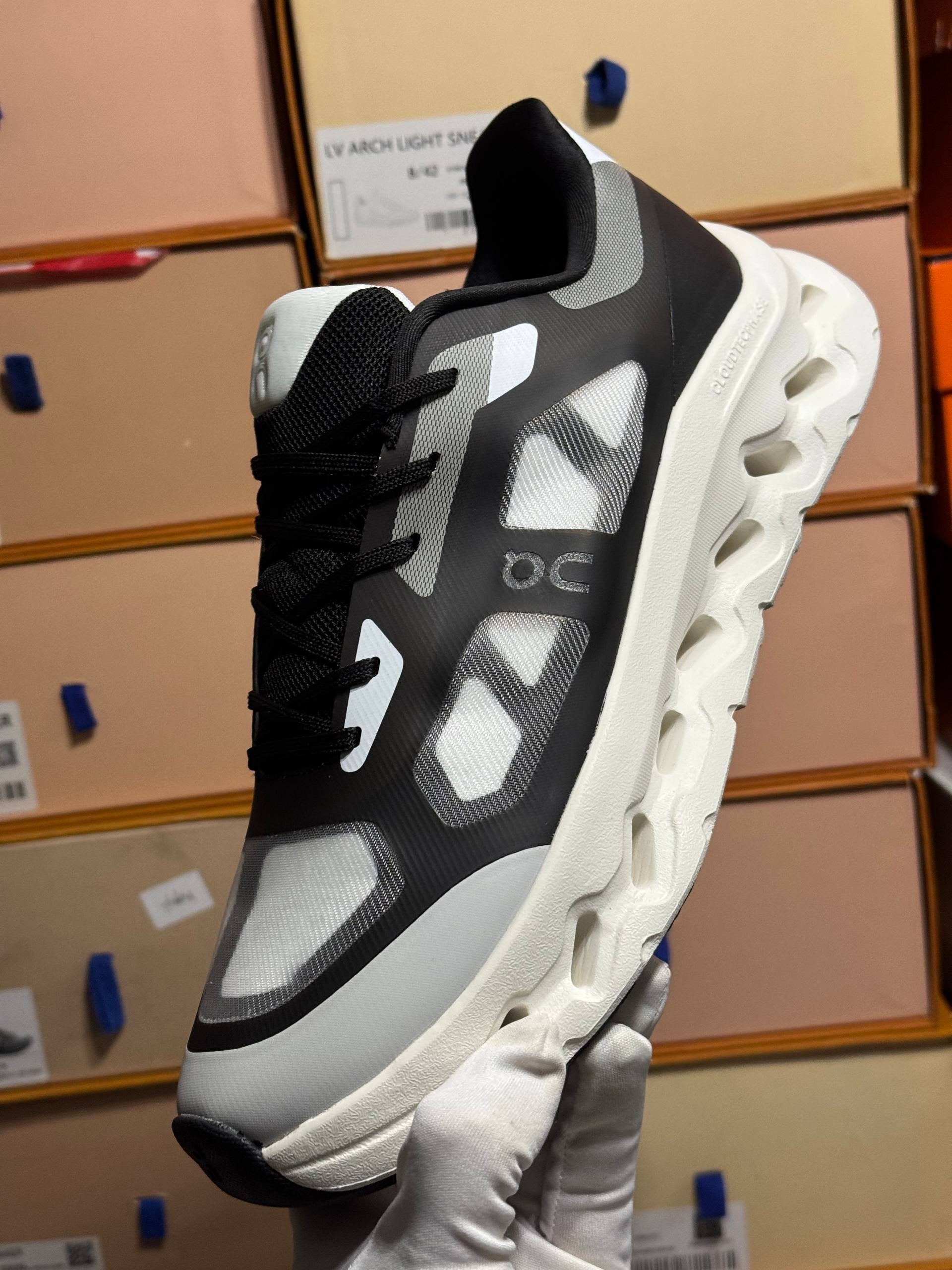 On Cloudtilt Remix sneaker Black | Ivory