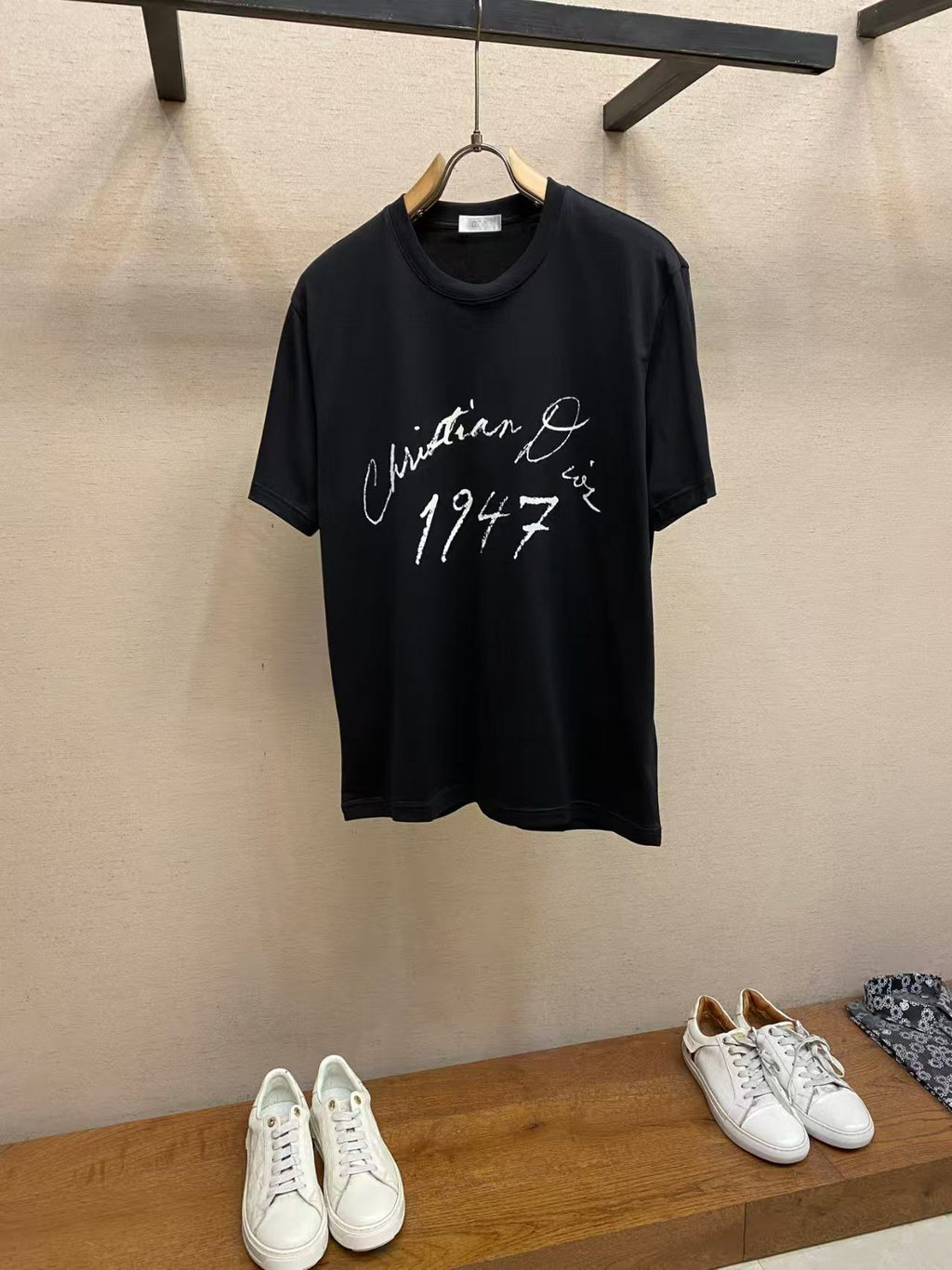 Dior t-shirt