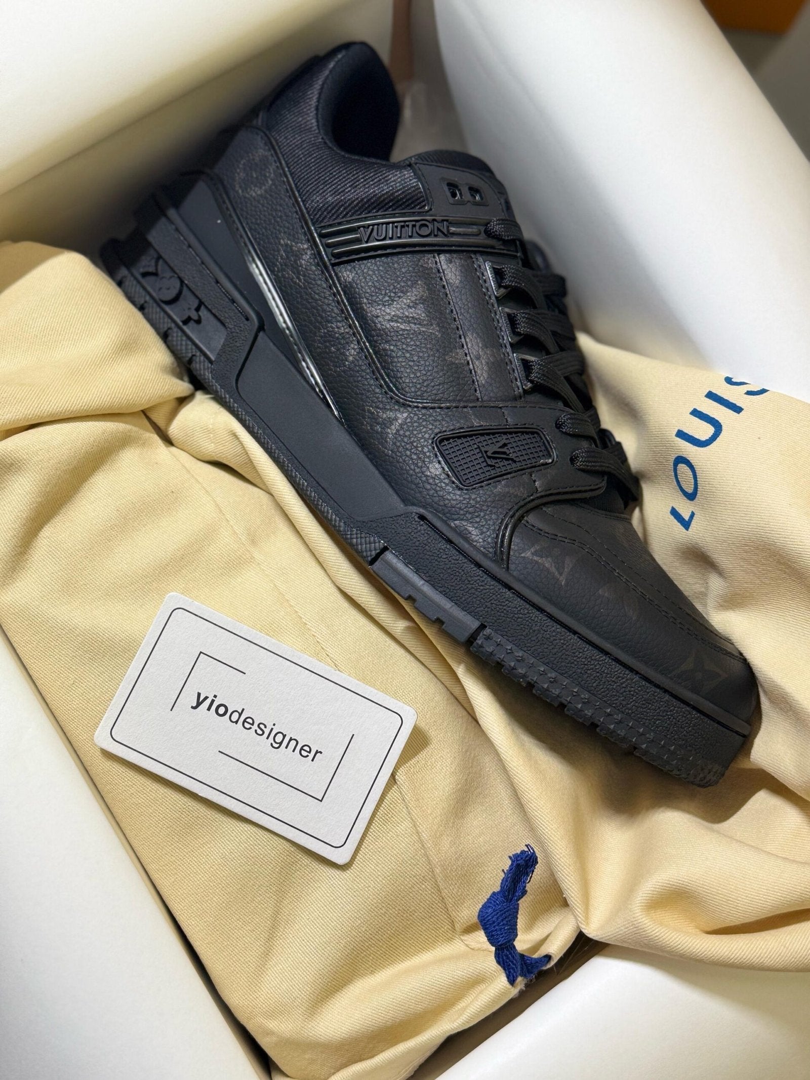 Louis Vuitton | Lv sneaker | View 11 | yiodesigner.co.uk