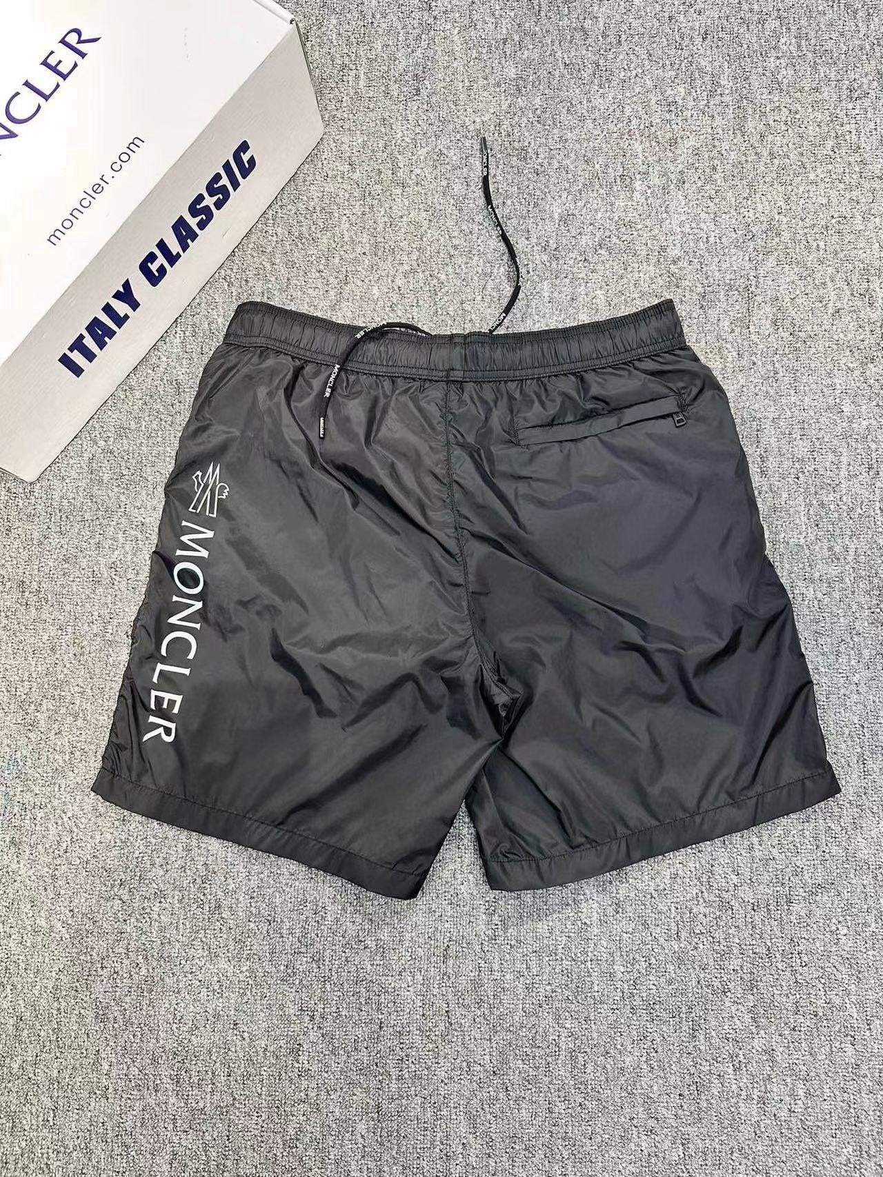 Moncler | Moncler short black | Back View | yiodesigner.co.uk