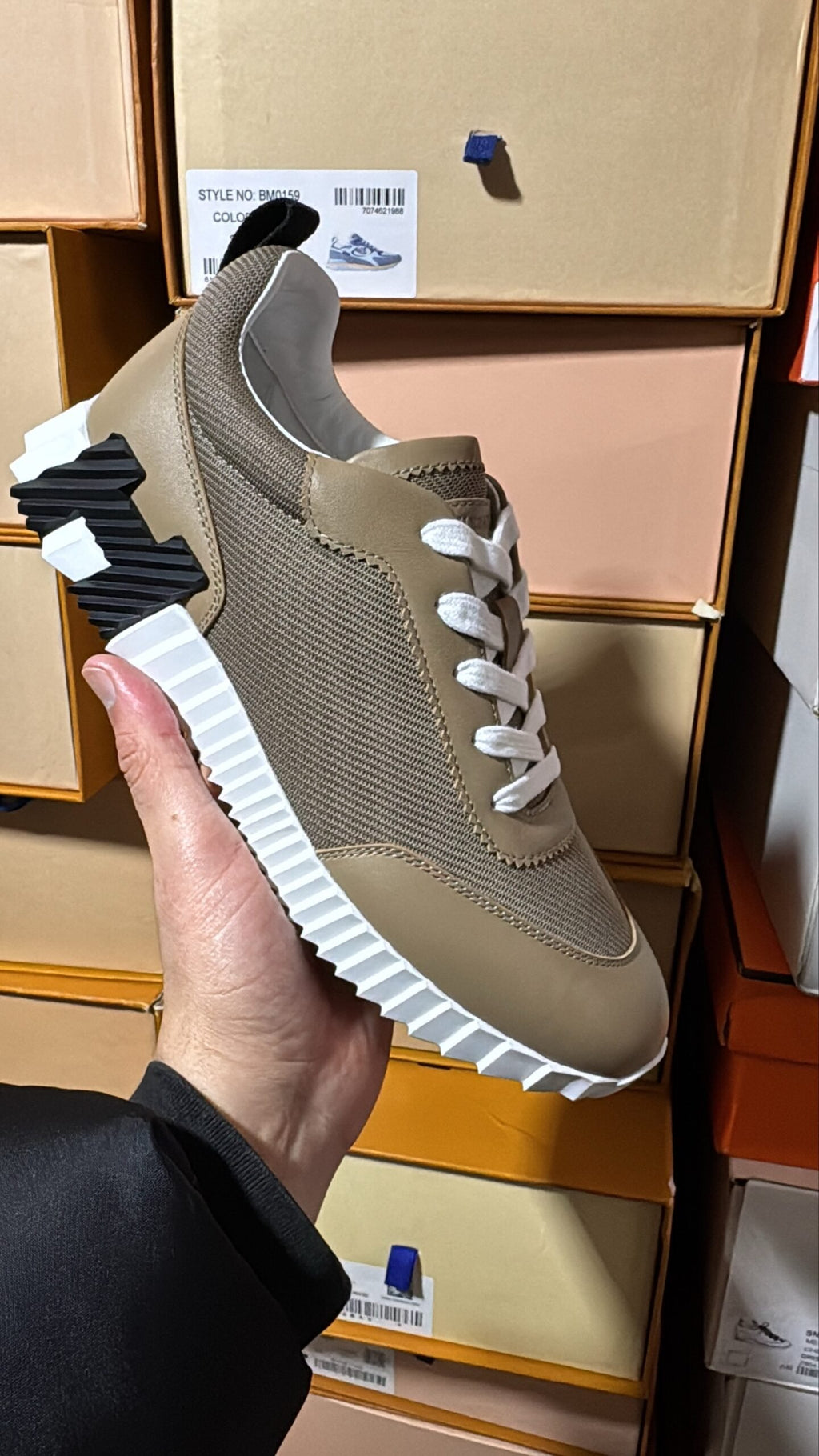 Hermes | Hermes sneaker | Size 6.5 | Front View | yiodesigner.co.uk