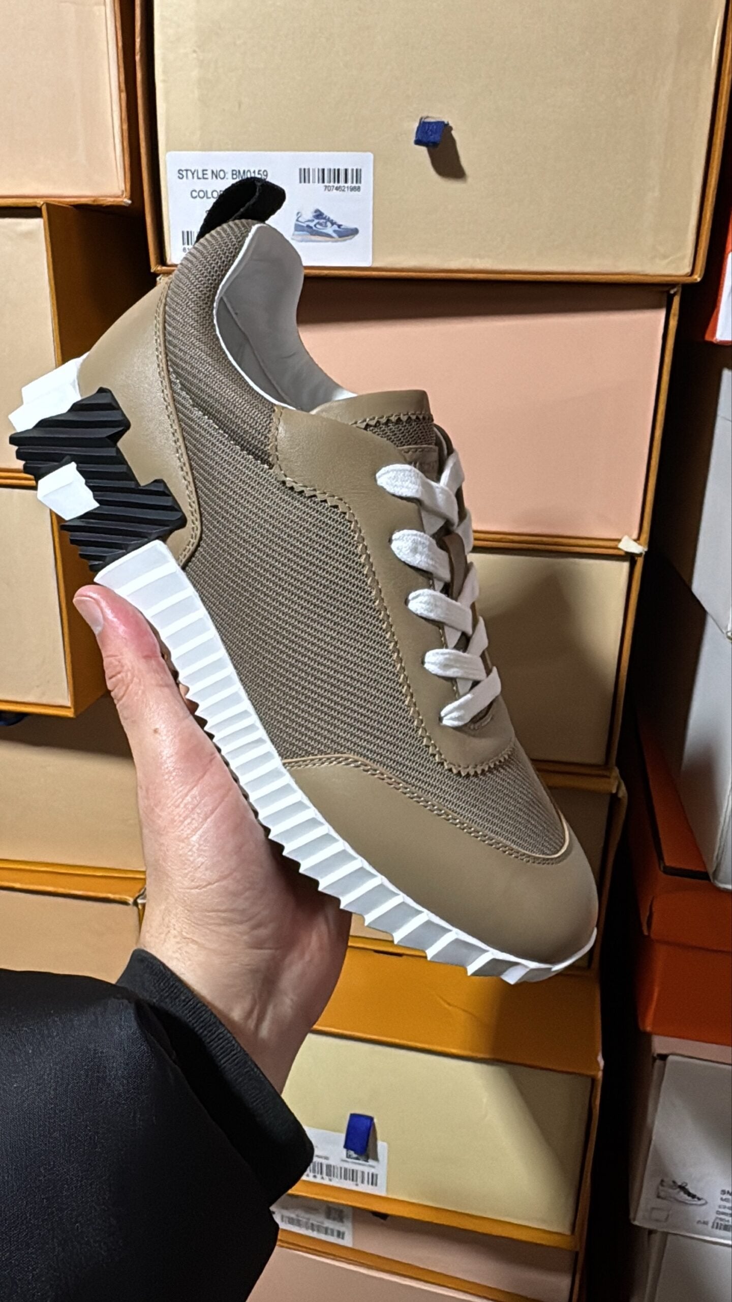 Hermes | Hermes sneaker | Size 6.5 | Front View | yiodesigner.co.uk