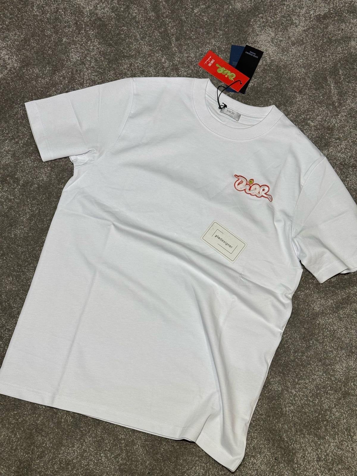 Dior | Dior t-shirt | Size L | yiodesigner.co.uk
