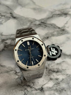 AP | AP royal oak 37 mm grey dial Gold watch | Back View | yiodesigner.co.uk