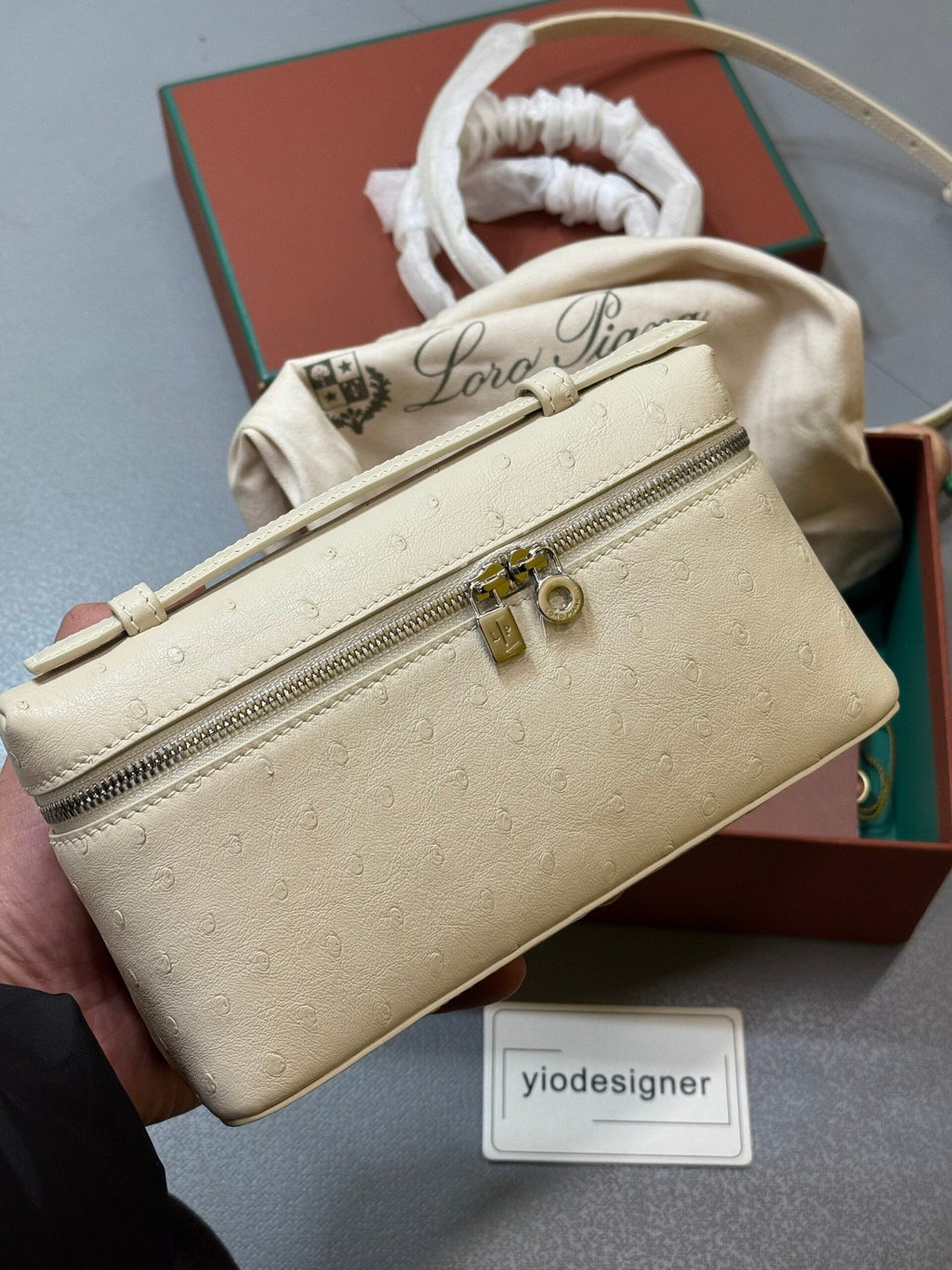 Loropiana | Loropiana bag | Detail Shot | yiodesigner.co.uk