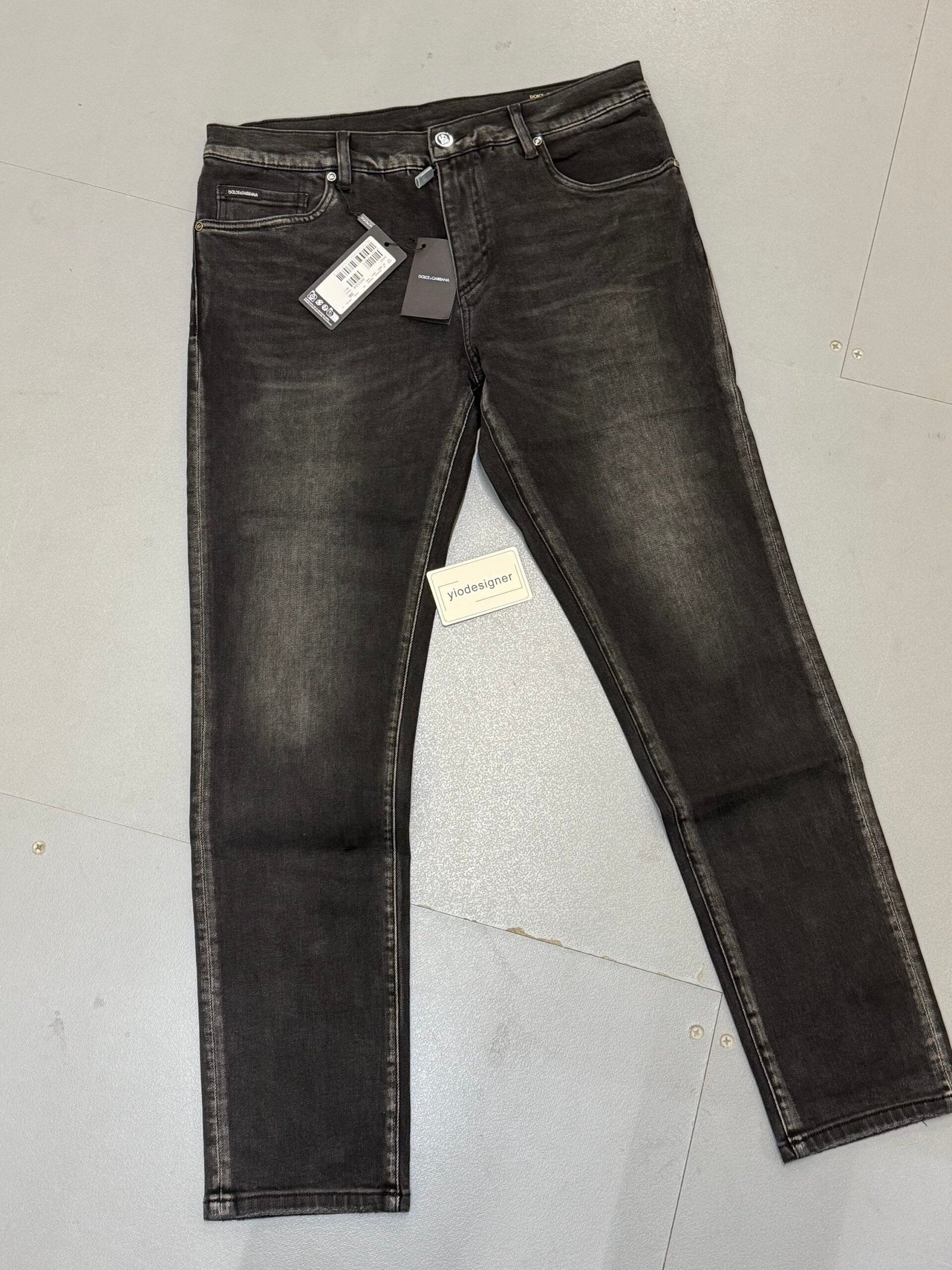 Dolce & Gabbana | D&amp;G jeans | Size 34 | Front View | yiodesigner.co.uk