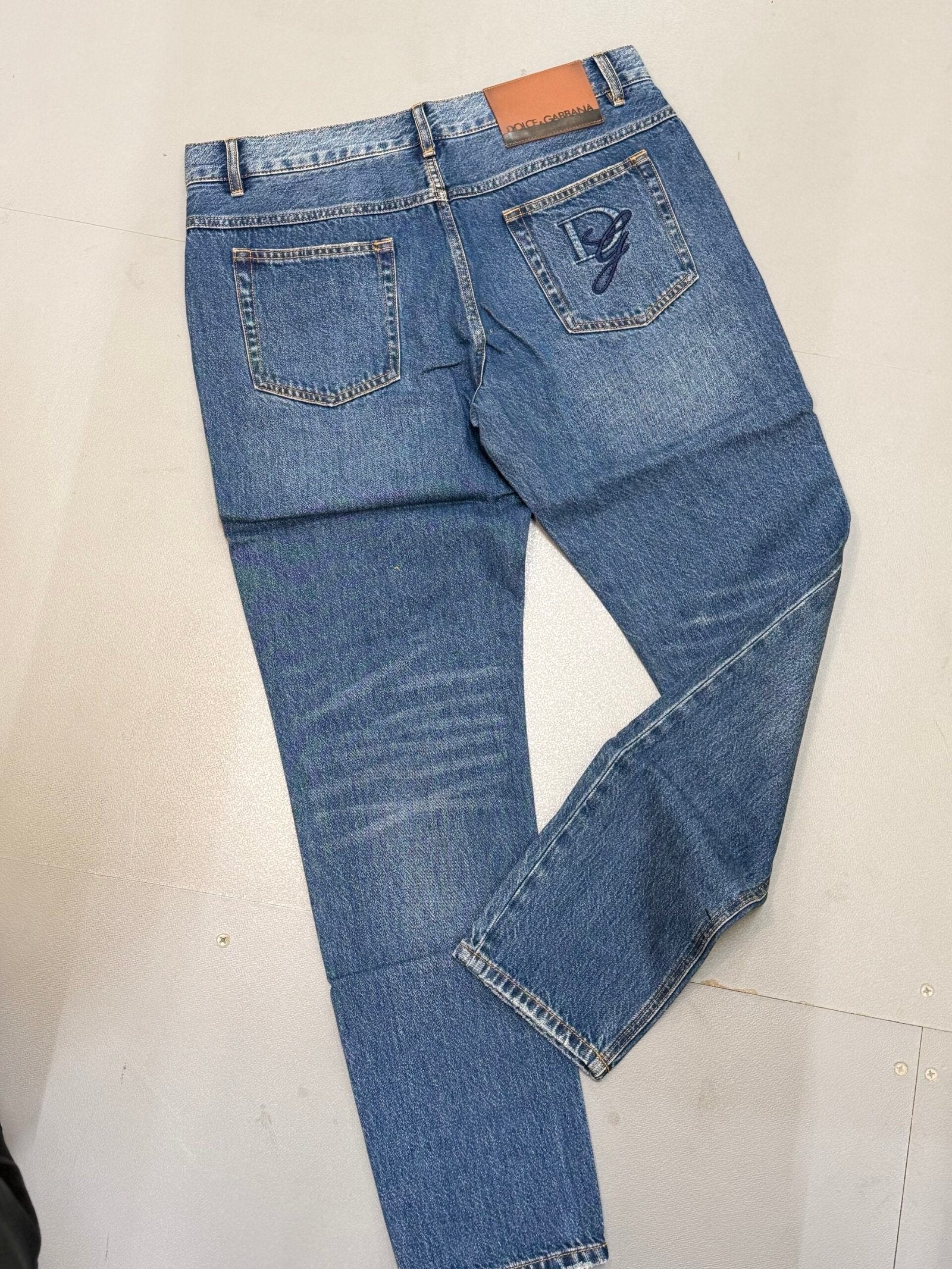 Dolce & Gabbana | D&amp;G jeans | Size 35 | Front View | yiodesigner.co.uk