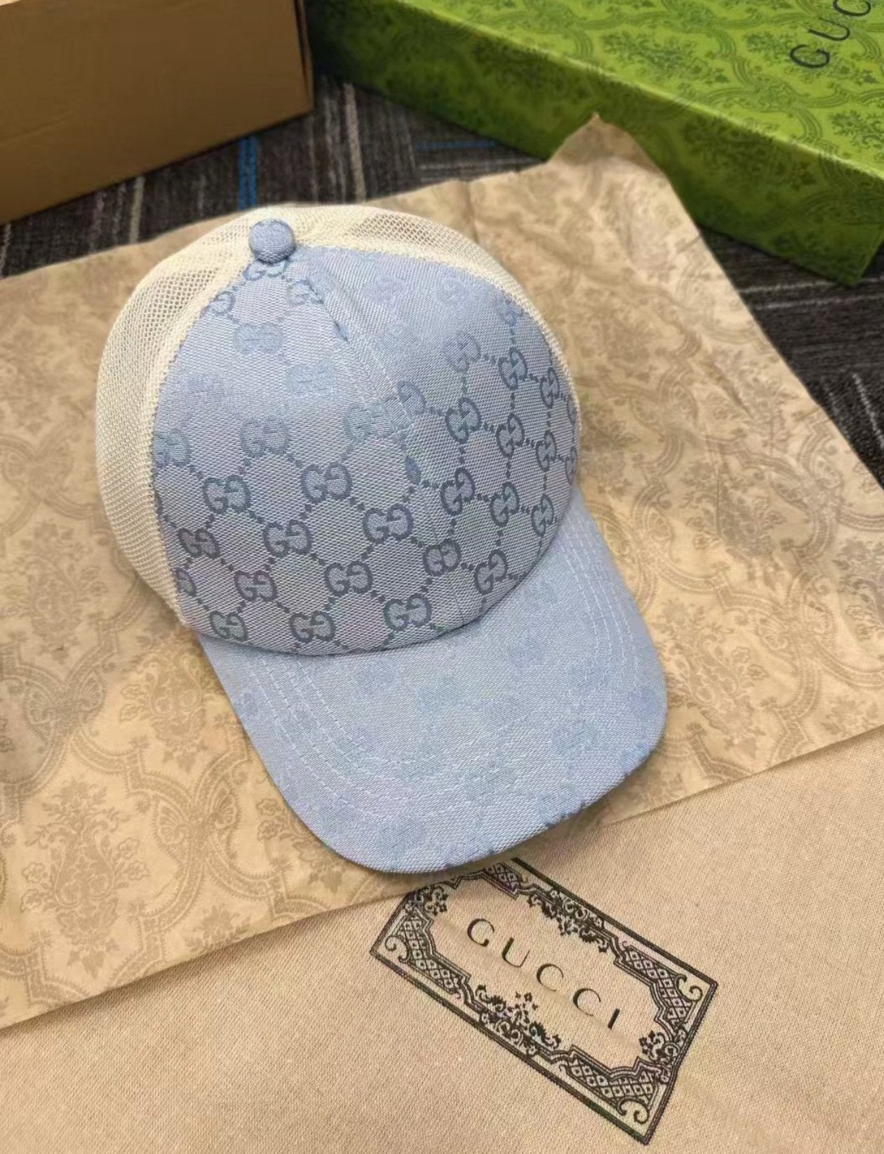 Gucci | Gucci cap Sky | yiodesigner.co.uk