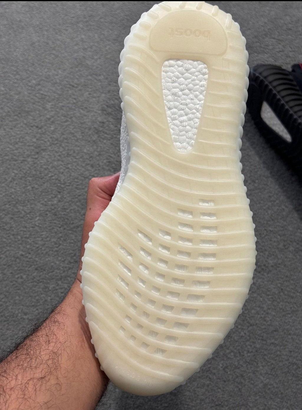 Yeezy | Yeezy v2 350 | Detail Shot | yiodesigner.co.uk