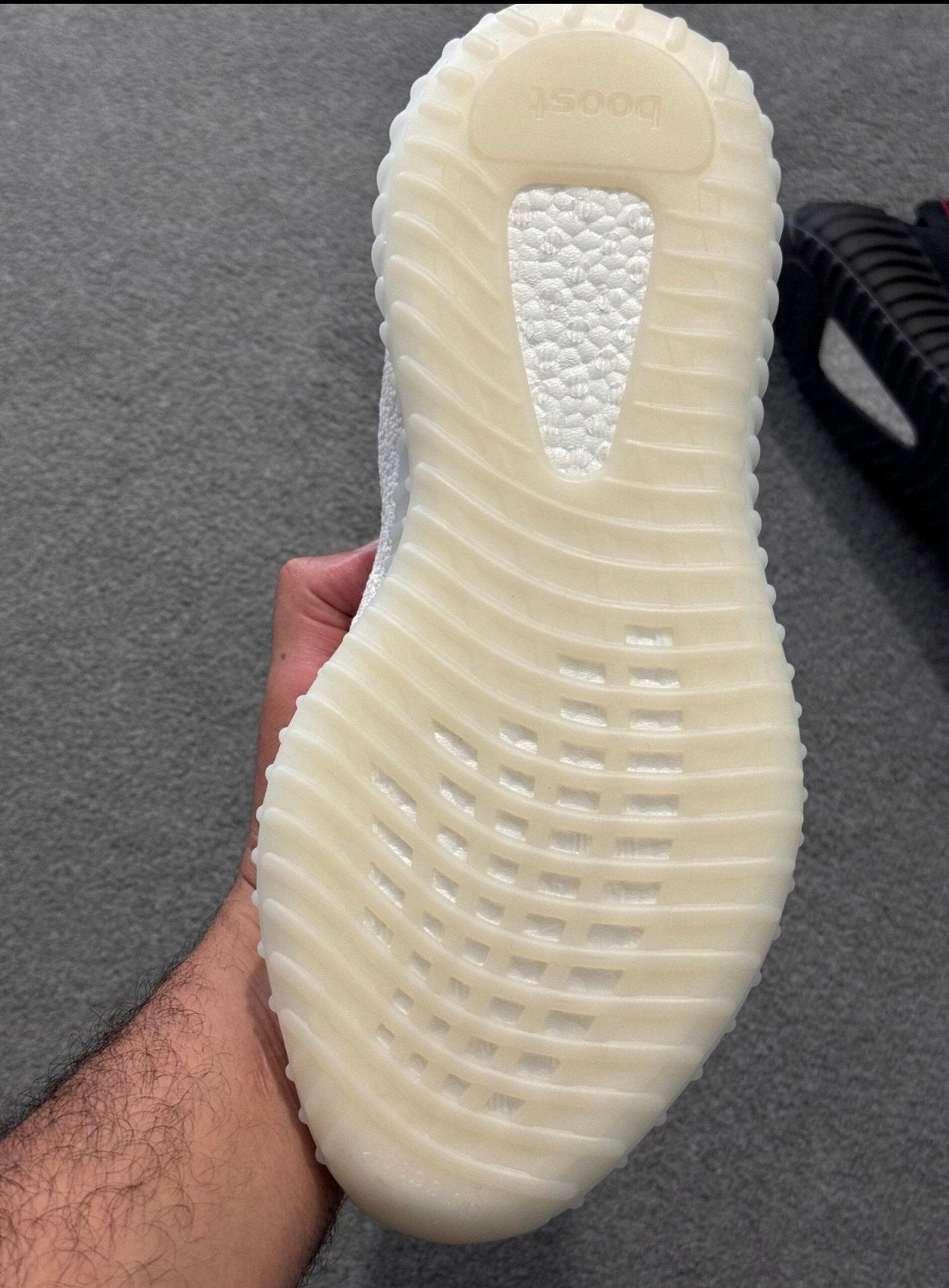 Yeezy | Yeezy v2 350 | Detail Shot | yiodesigner.co.uk