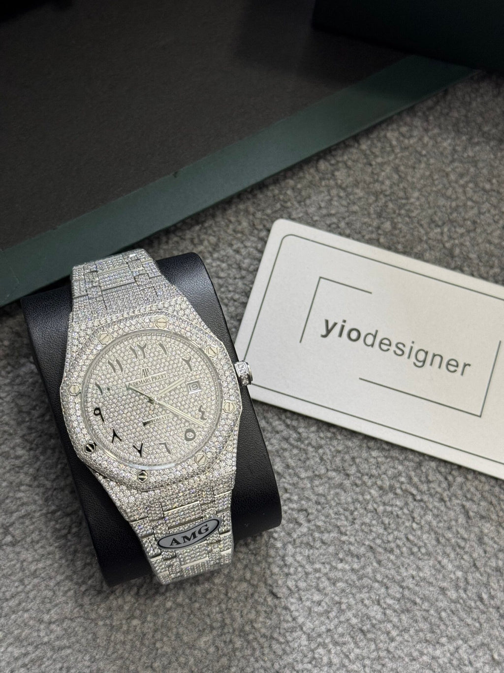 AP | AP Royal Oak bussdown watch | Close-Up | yiodesigner.co.uk