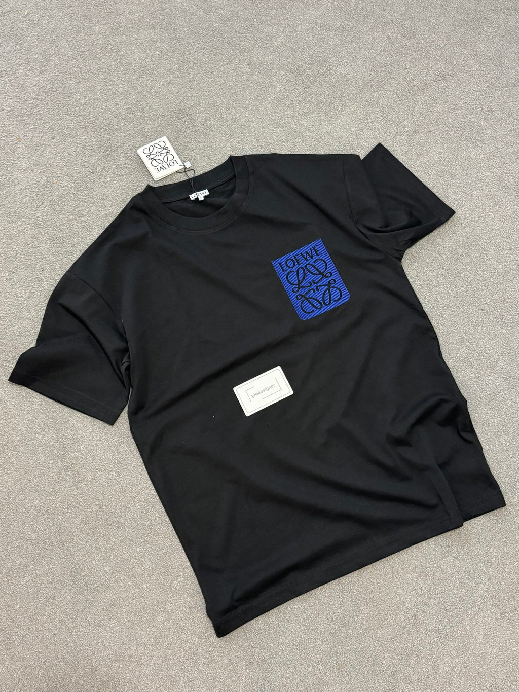 Loewe | Loewe T-shirt | Size XL | yiodesigner.co.uk